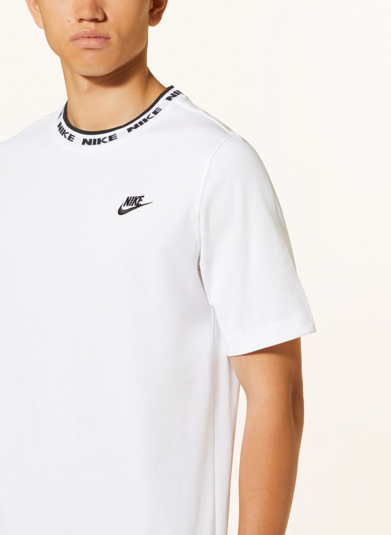 Nike T-shirt SPORTSWEAR CLUB, Kolor: BIAŁY (Obrazek 4)