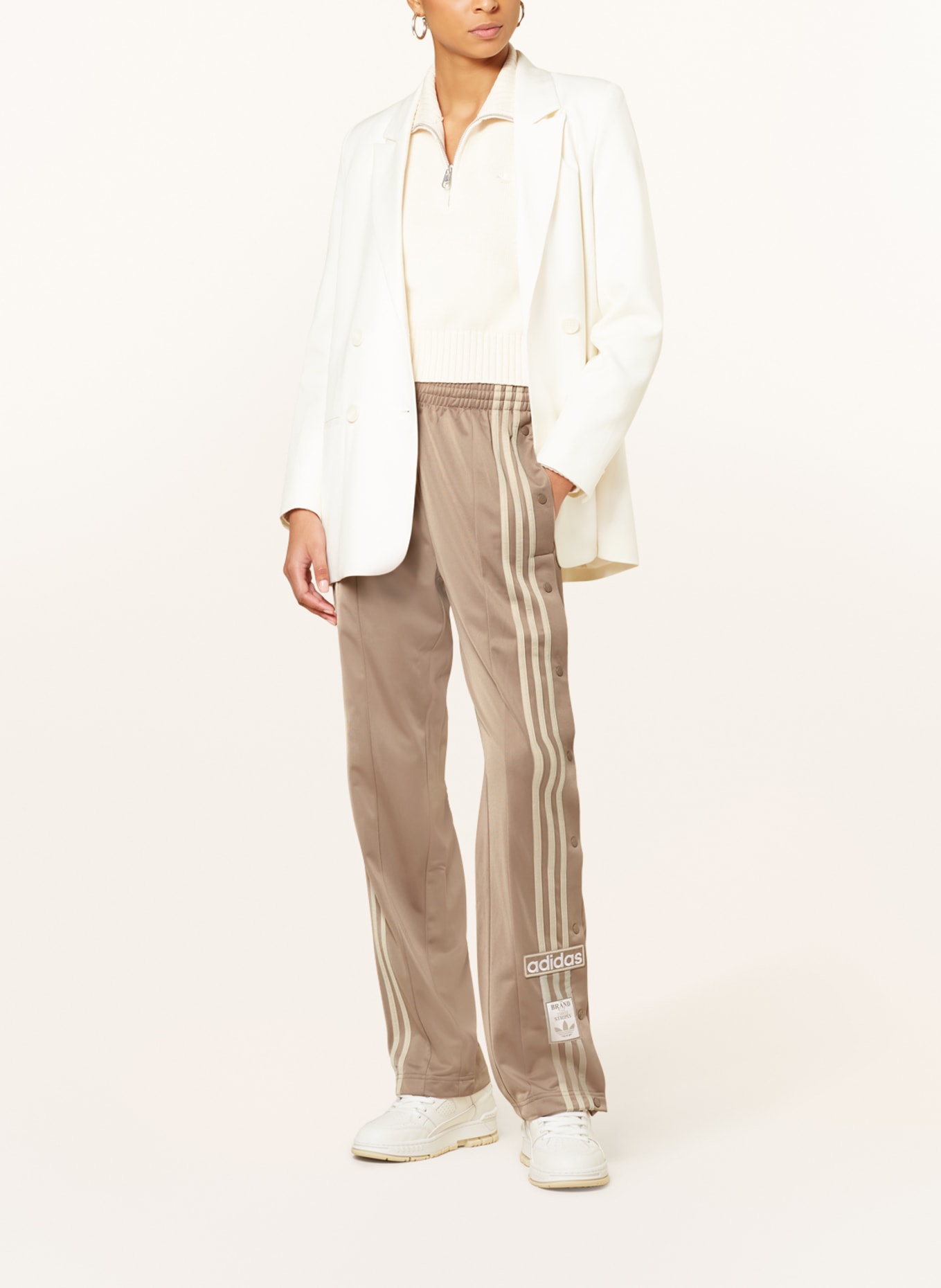 adidas Originals Trousers ADIBREAK in jogger style, Color: TAUPE (Image 2)