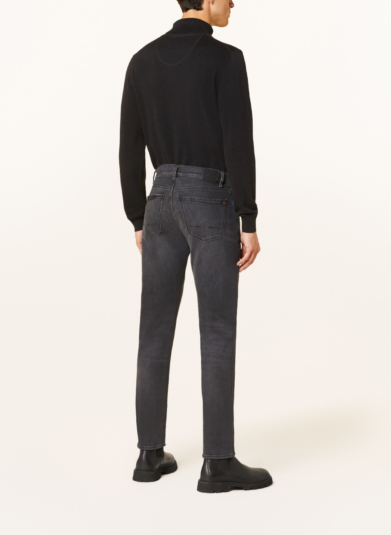 pierre cardin Jeans LYON Tapered Fit, Farbe: 9817 black fashion (Bild 3)