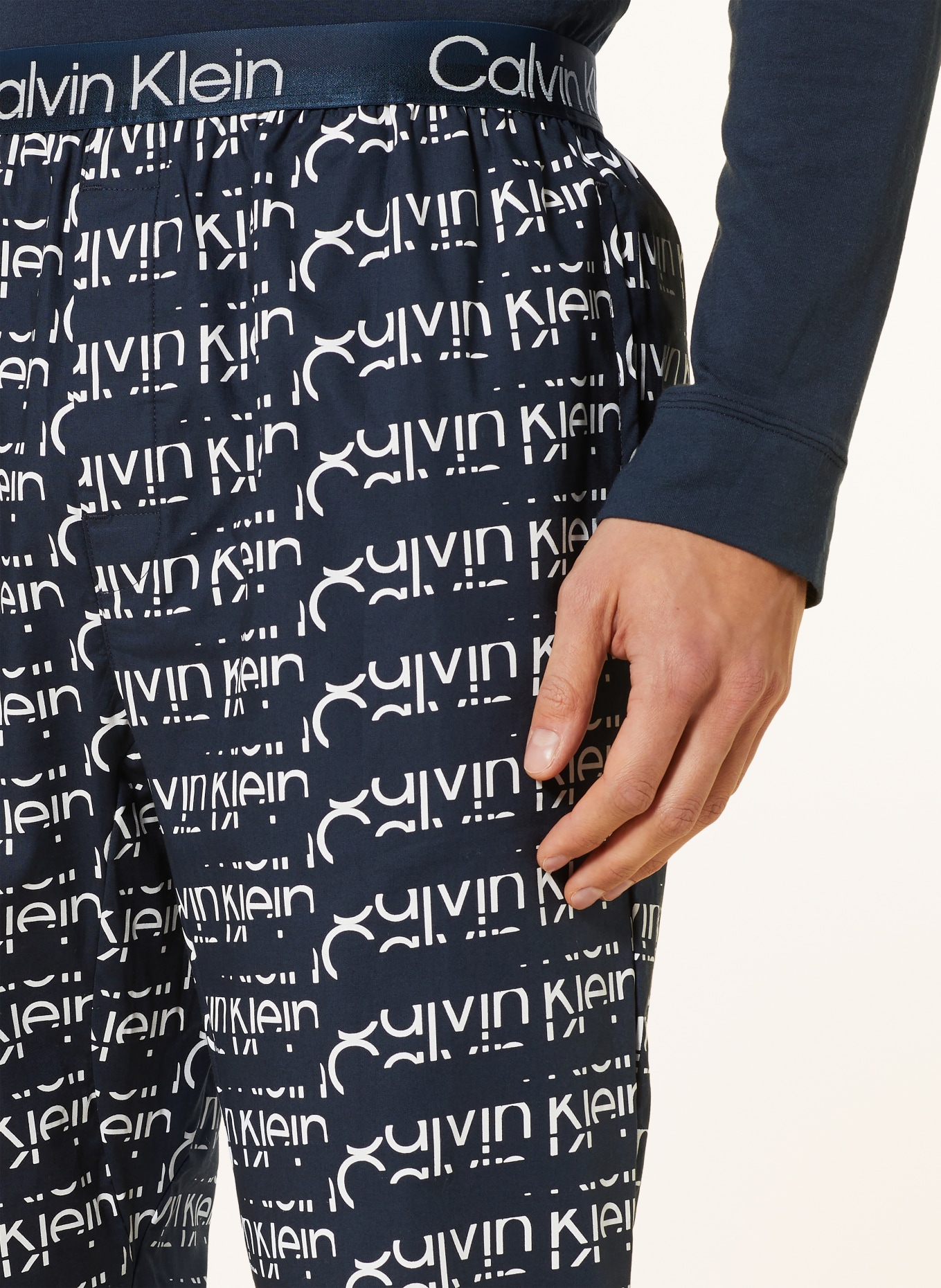 Calvin Klein Pyžamo MODERN STRUCTURE, Barva: TMAVĚ MODRÁ/ BÍLÁ (Obrázek 4)