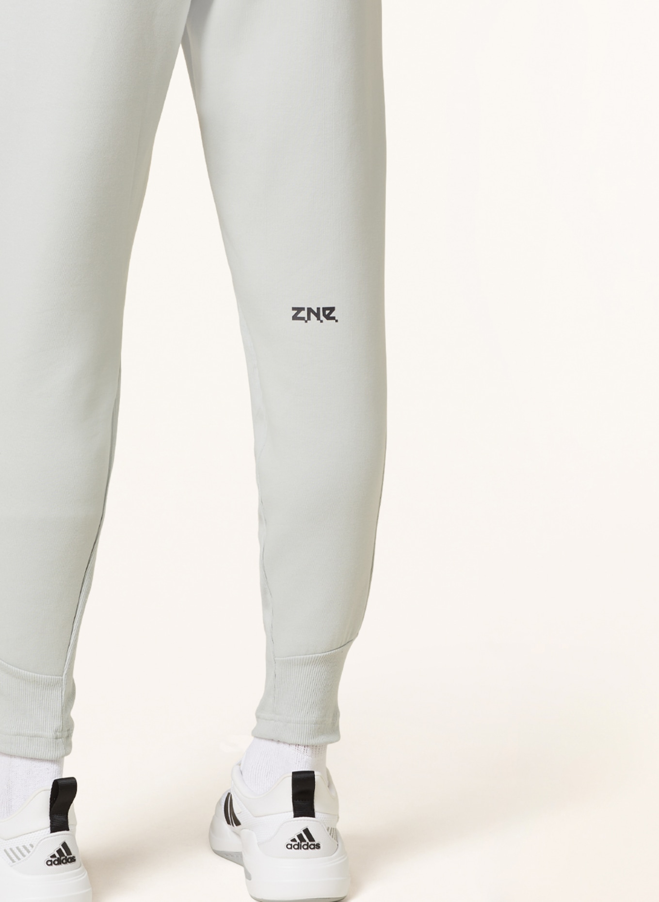 adidas Spodnie dresowe Z.N.E., Kolor: JASNOCZARY (Obrazek 5)