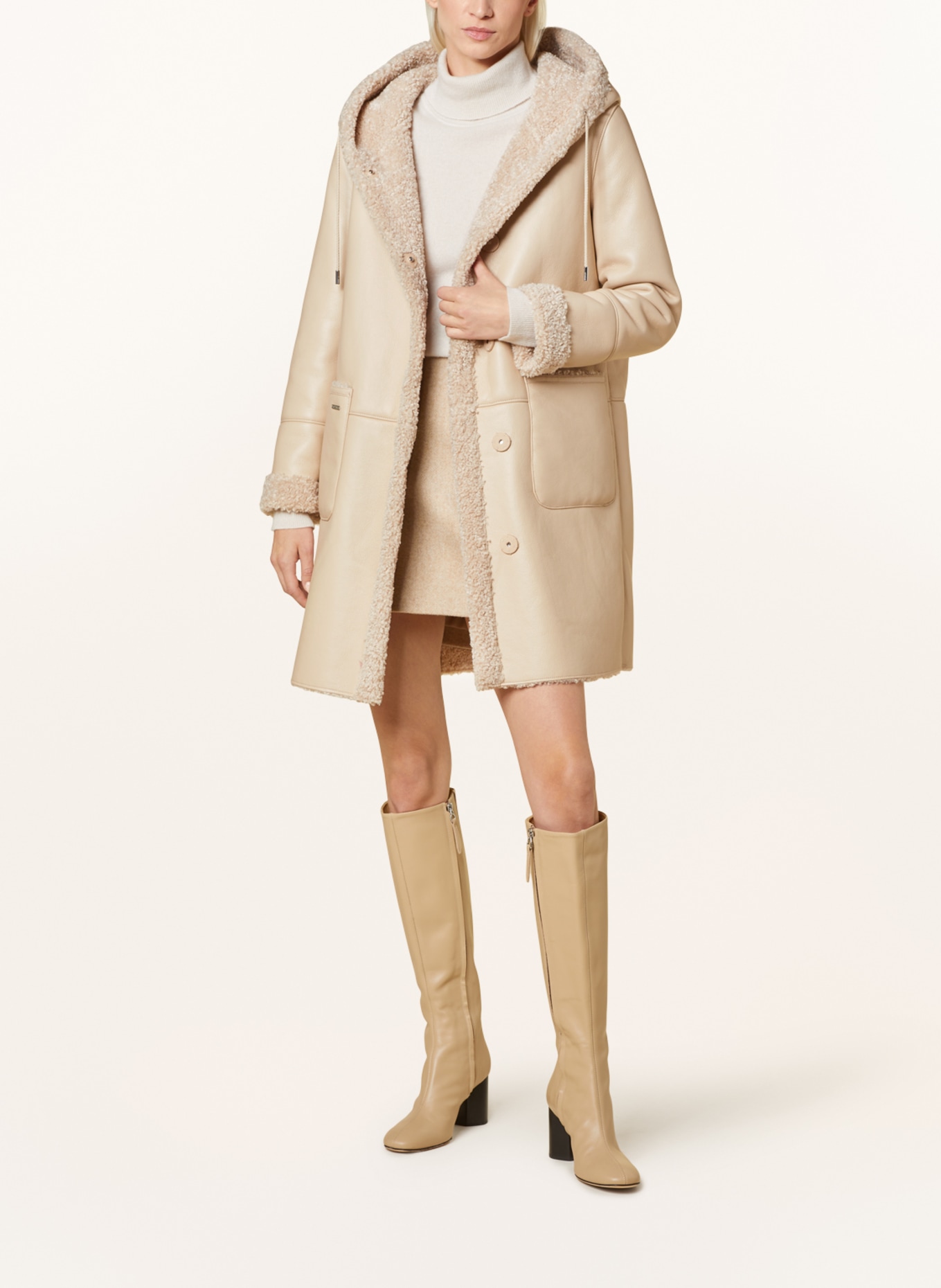 GUESS Coat CLARA in leather look, Color: LIGHT BROWN (Image 2)