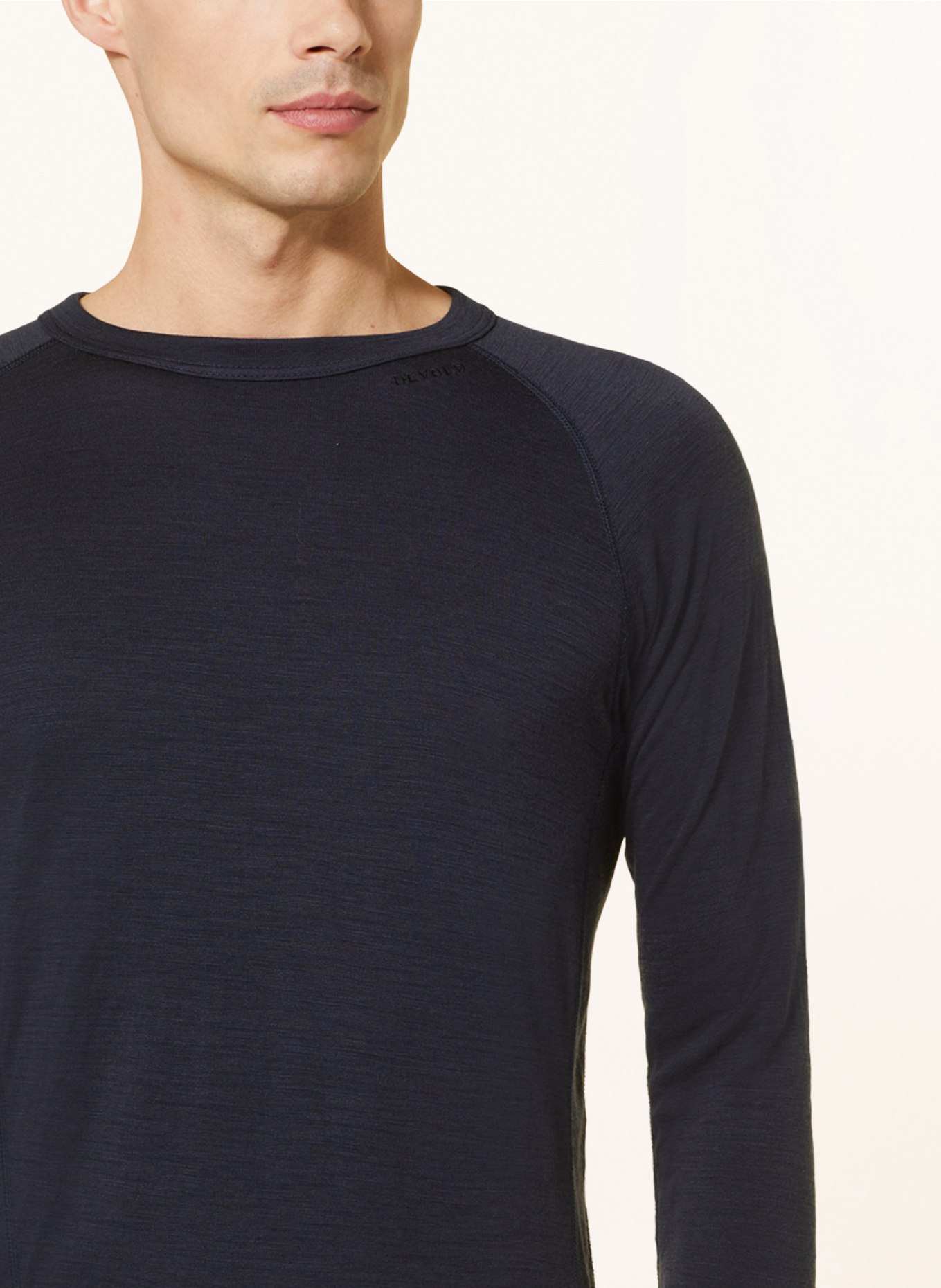 DEVOLD Functional underwear shirt DUO ACTIVE made of merino wool, Color: DARK GRAY (Image 4)