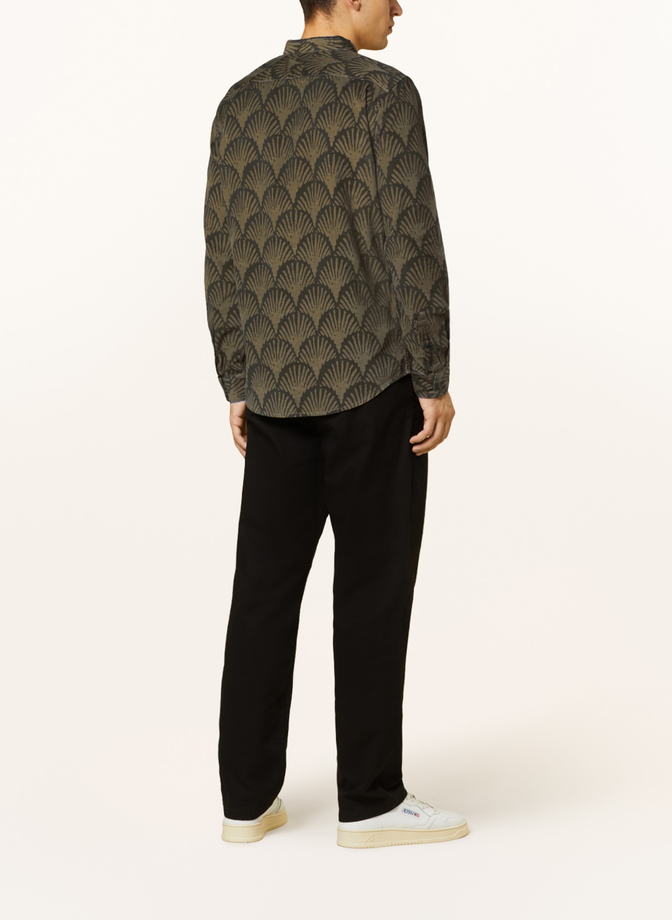 NOWADAYS Cordhemd Slim Fit: OLIV