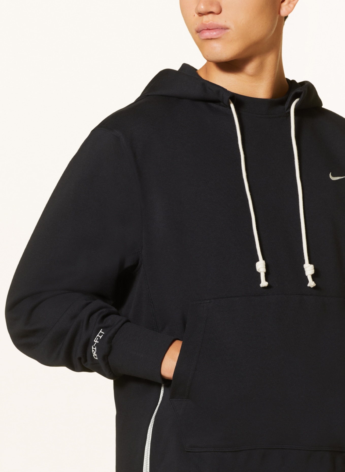 Nike Sweatshirt STANDARD ISSUE DRI-FIT, Color: BLACK (Image 5)
