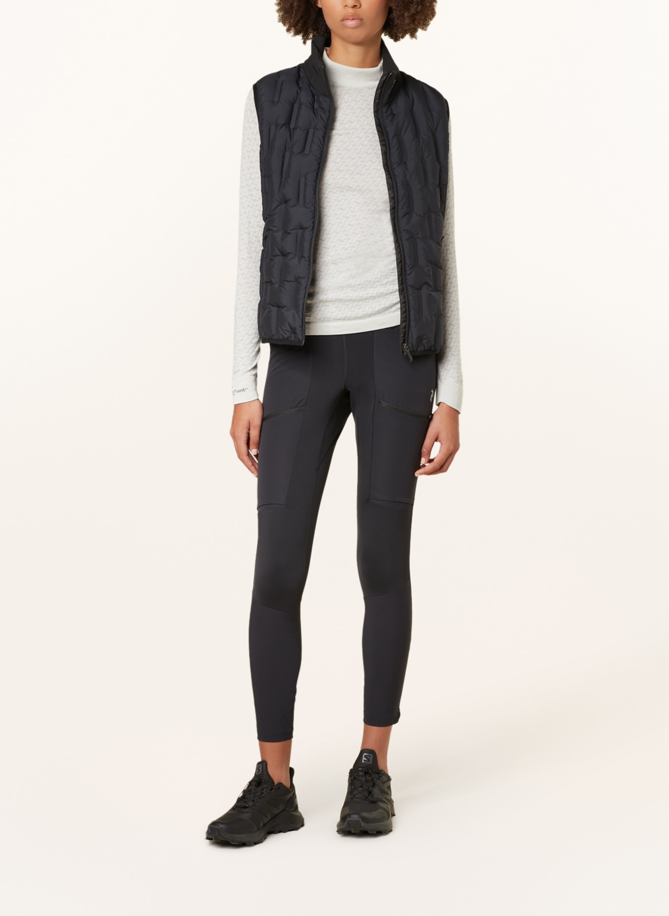 Uniqlo black vest store