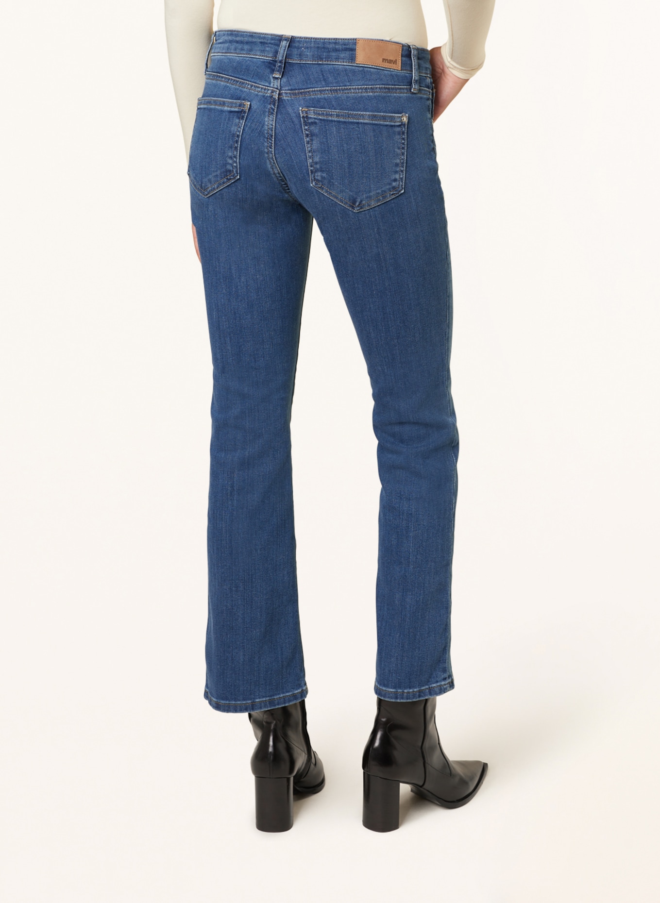 mavi Bootcut Jeans BELLA, Farbe: 84798 mid blue str (Bild 5)