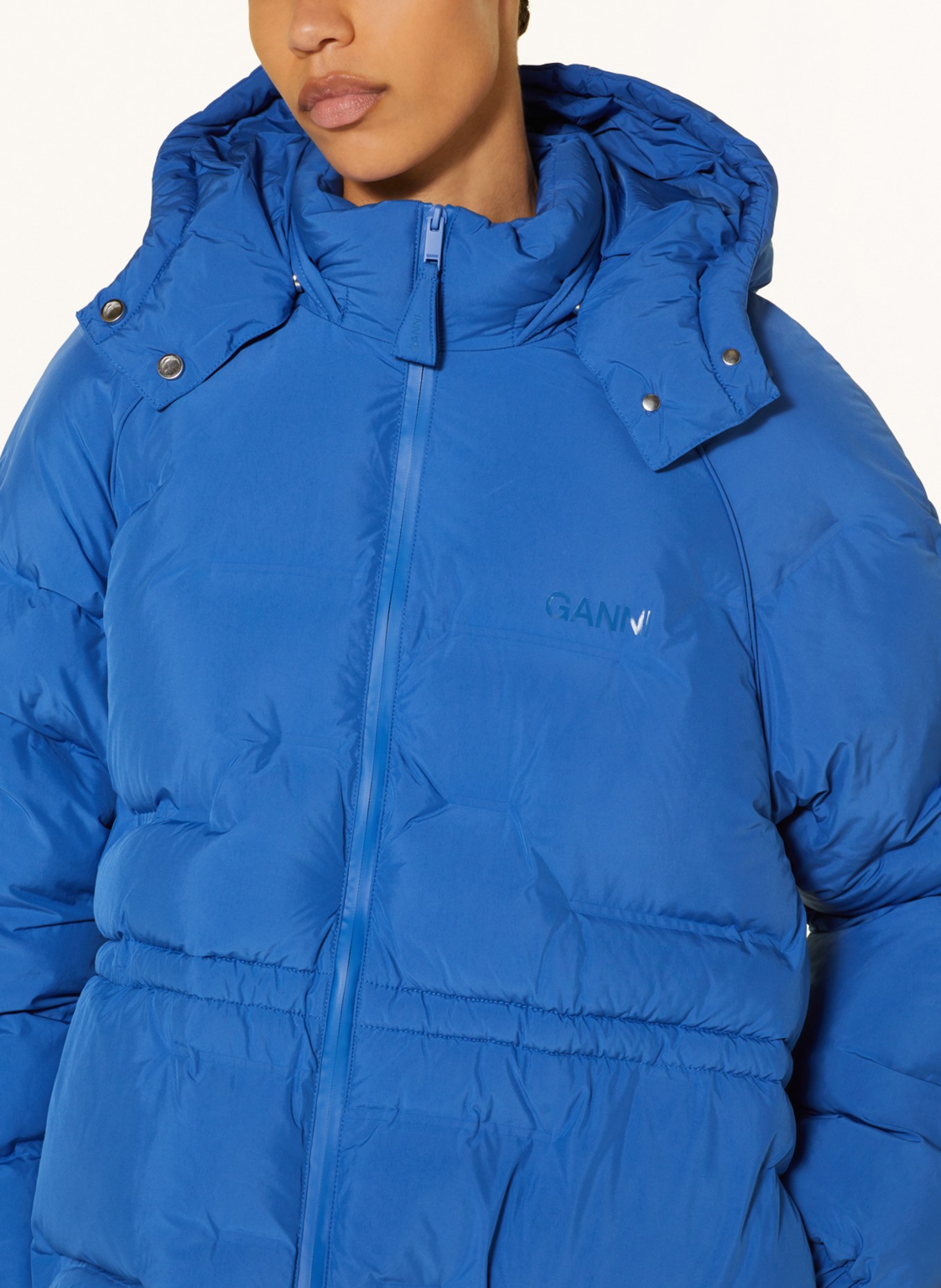 GANNI Prošívaná bunda s odnímatelnou kapucí, Barva: MODRÁ (Obrázek 6)