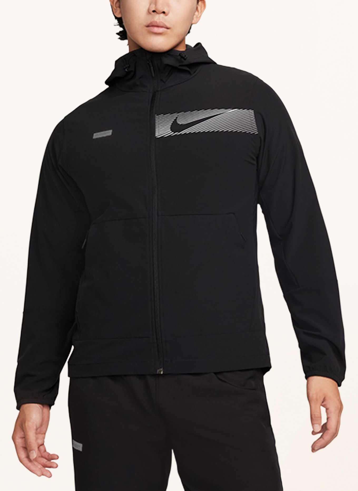 Nike Běžecká bunda REPEL UNLIMITED, Barva: ČERNÁ/ STŘÍBRNÁ (Obrázek 2)