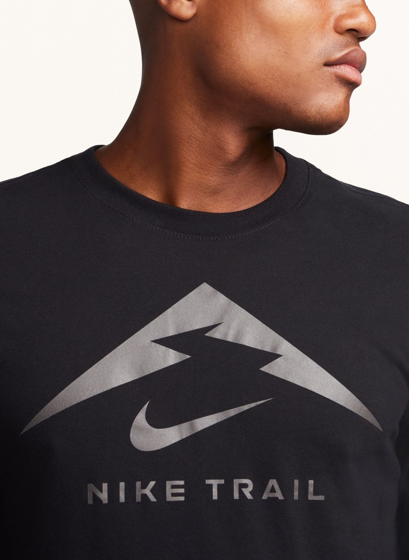 Nike Koszulka do biegania DRI-FIT TRAIL, Kolor: CZARNY/ SZARY (Obrazek 4)