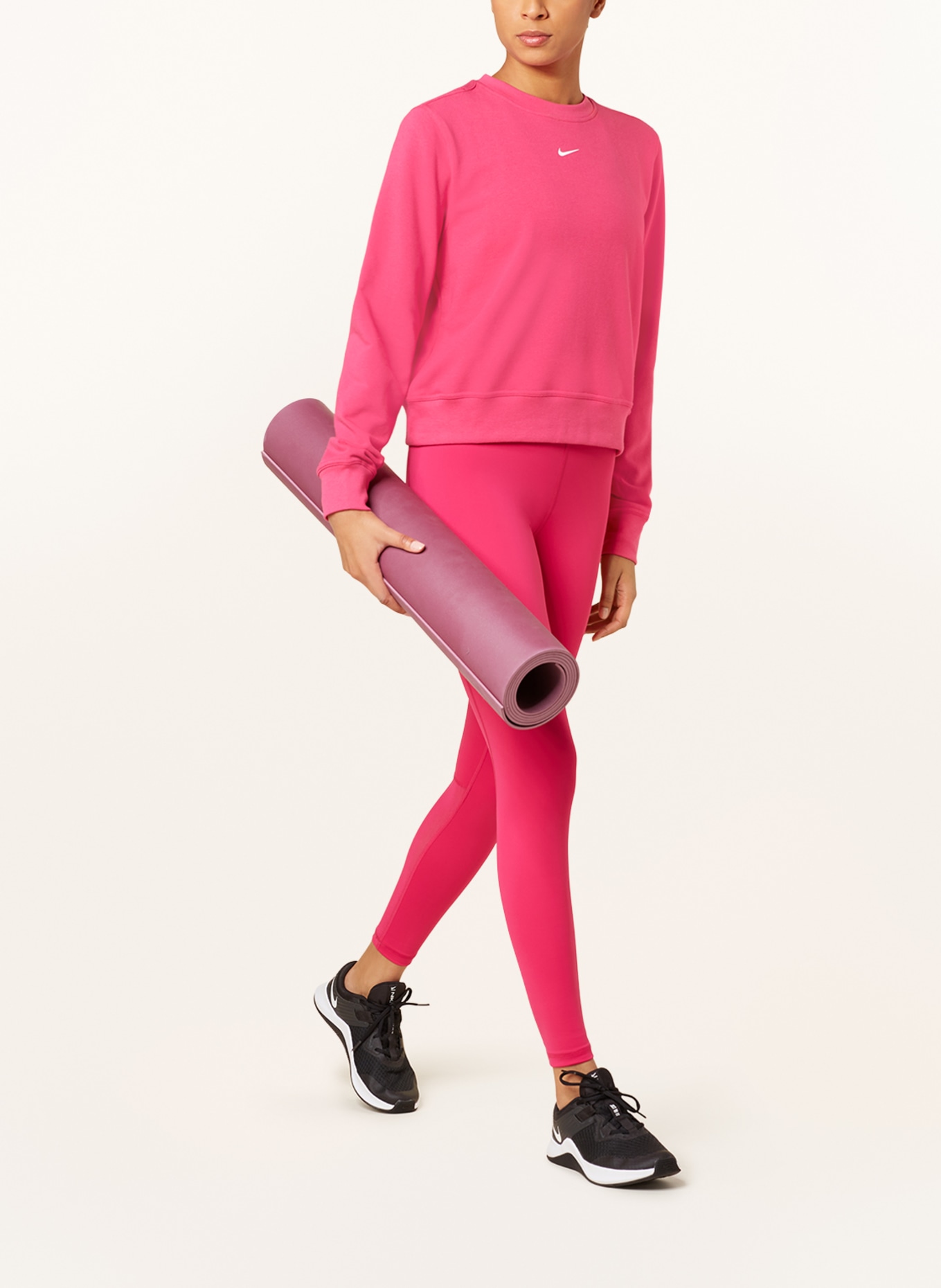 Nike Bluza nierozpinana DRI-FIT ONE, Kolor: MOCNORÓŻOWY (Obrazek 2)