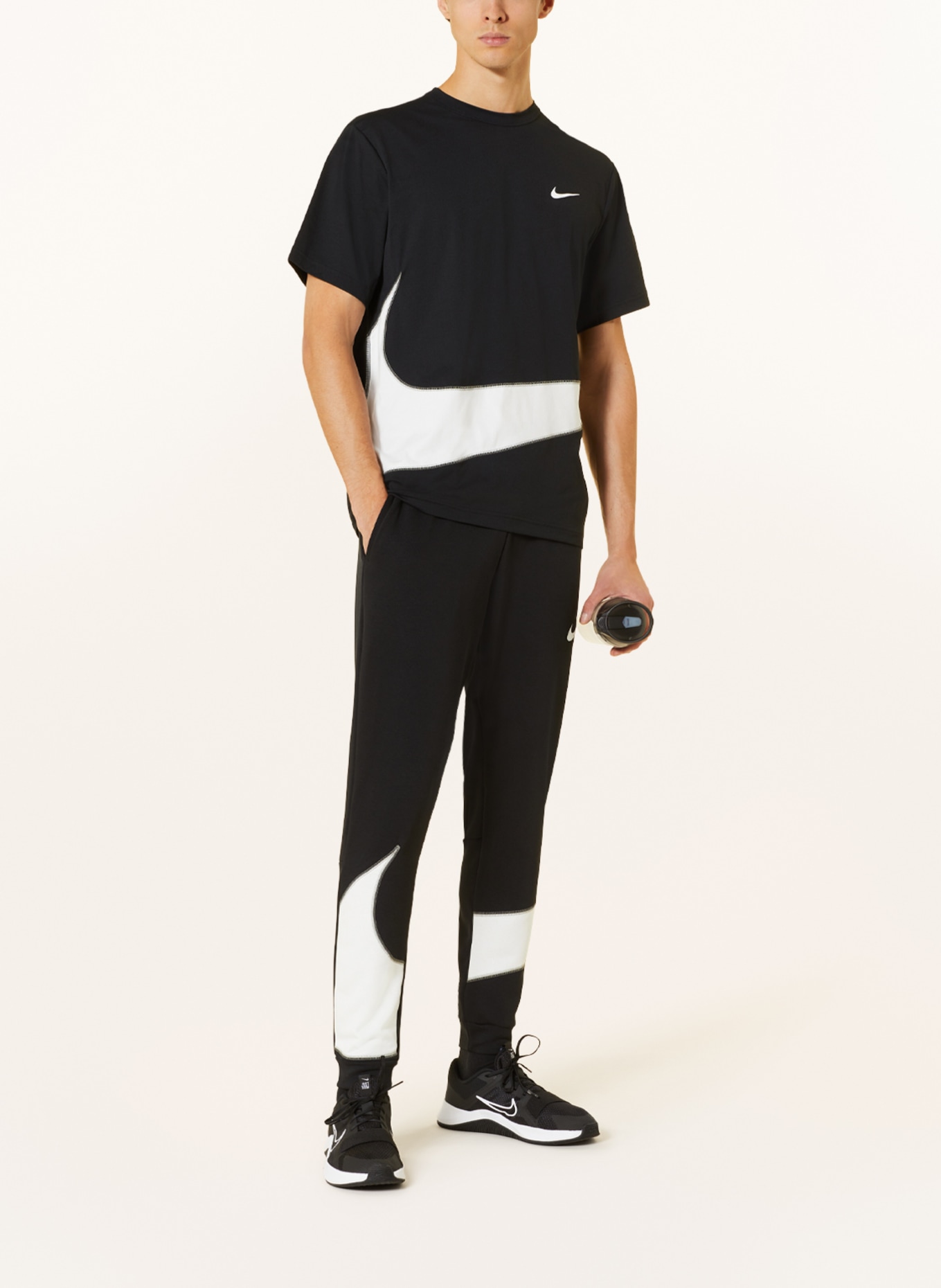 Nike Sweatpants DRI-FIT, Farbe: SCHWARZ/ WEISS (Bild 2)