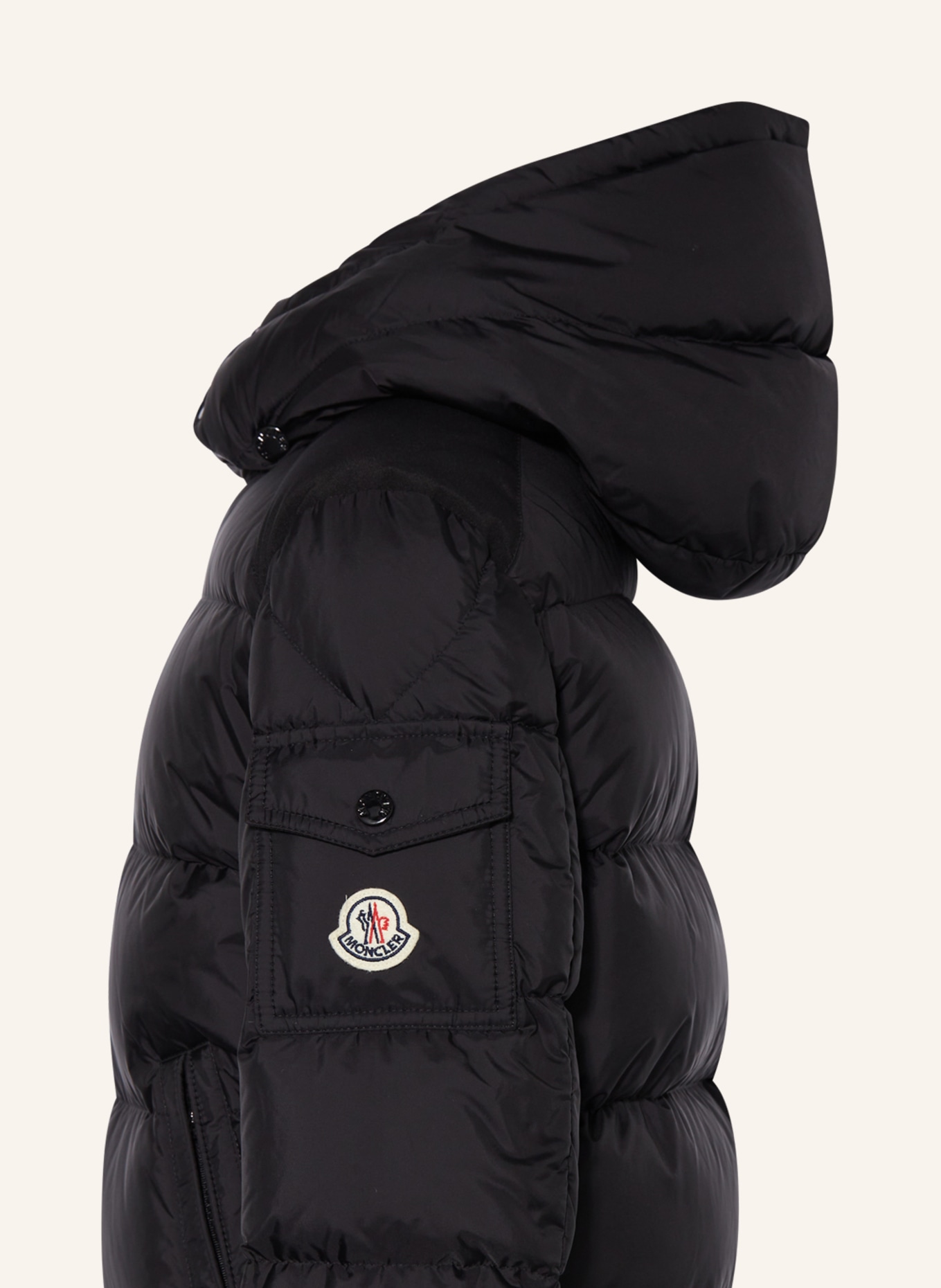 MONCLER enfant Péřová bunda JAKE s odnímatelnou kapucí, Barva: ČERNÁ (Obrázek 4)