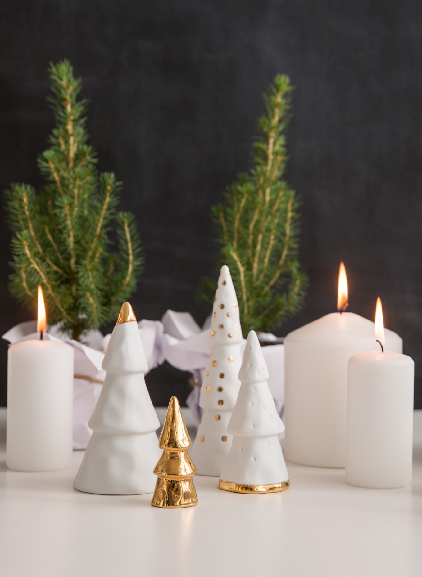 RÄDER 4er-Set Dekofiguren WEIHNACHTSWALD: WEISS / GOLD