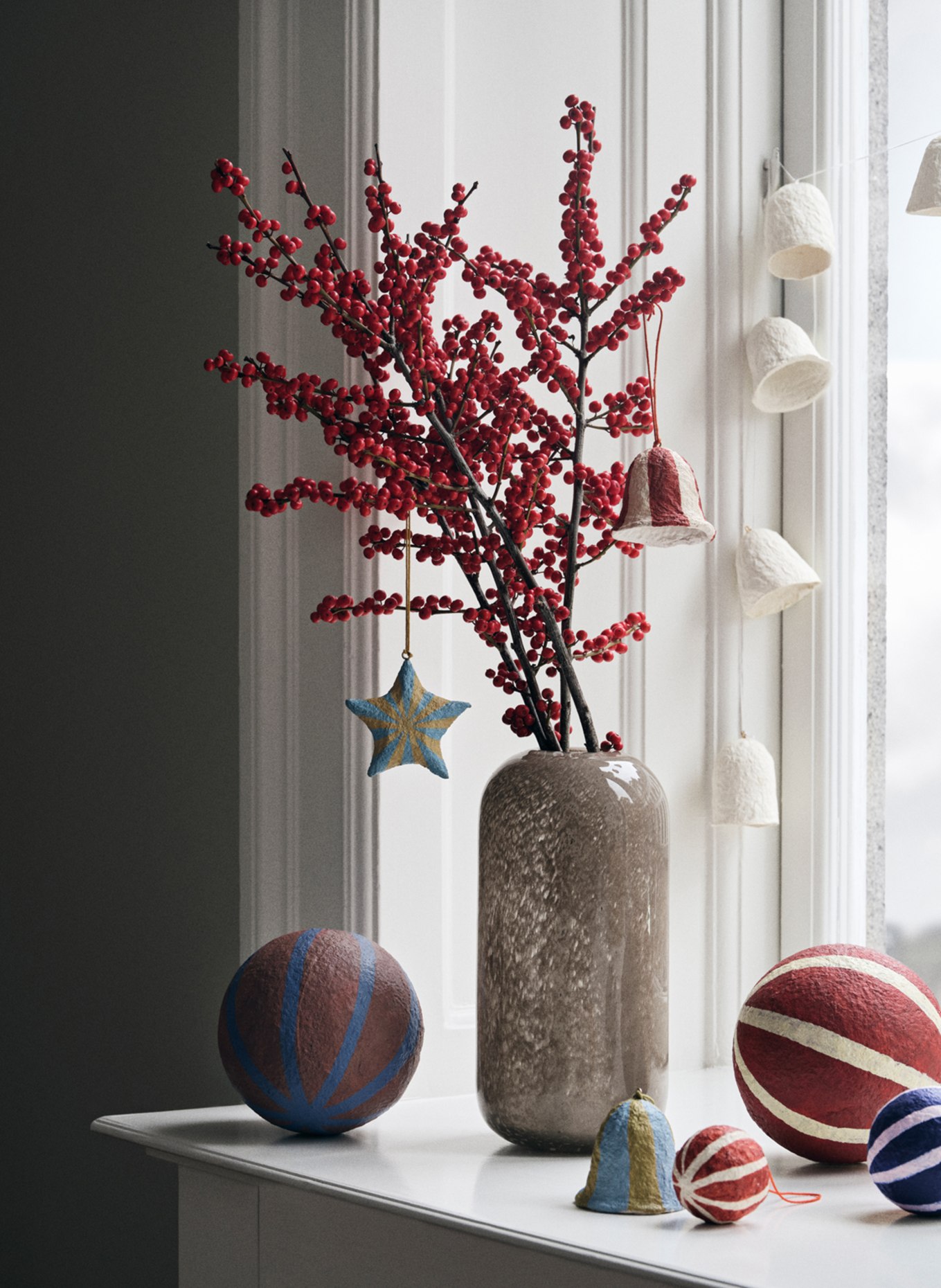 BROSTE COPENHAGEN Dekoanhänger SPHERE XL: DUNKELBLAU / HELLROSA