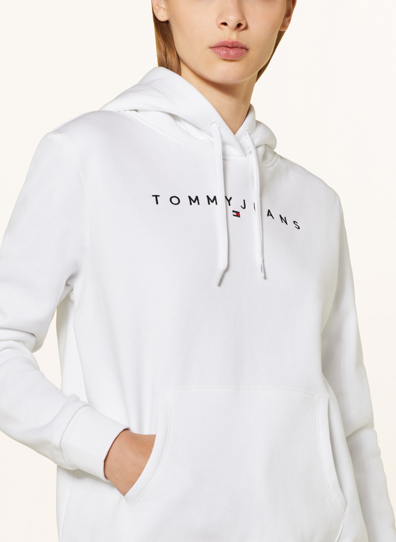 Tommy jeans hoodie clearance white