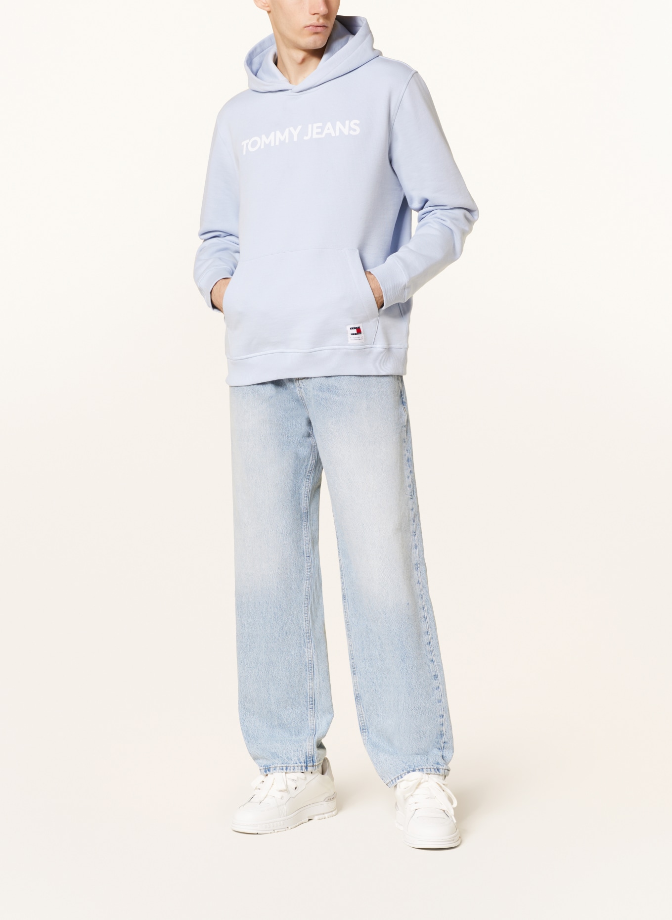 TOMMY JEANS Hoodie: HELLBLAU