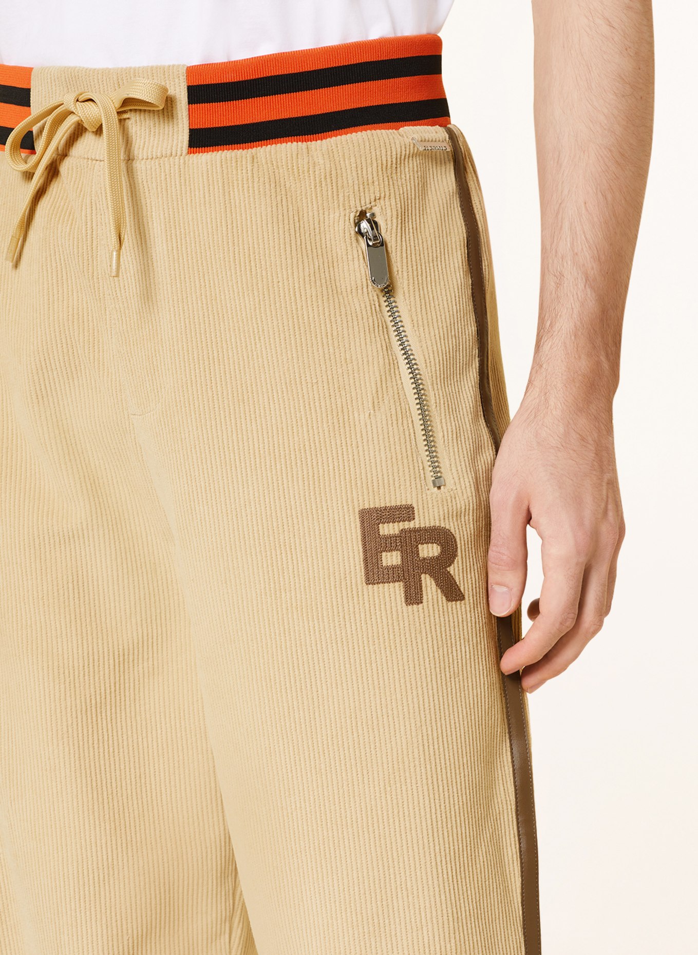 ELIAS RUMELIS Manšestrové kalhoty ERTALHA v joggingovém stylu, Barva: BÉŽOVÁ (Obrázek 5)
