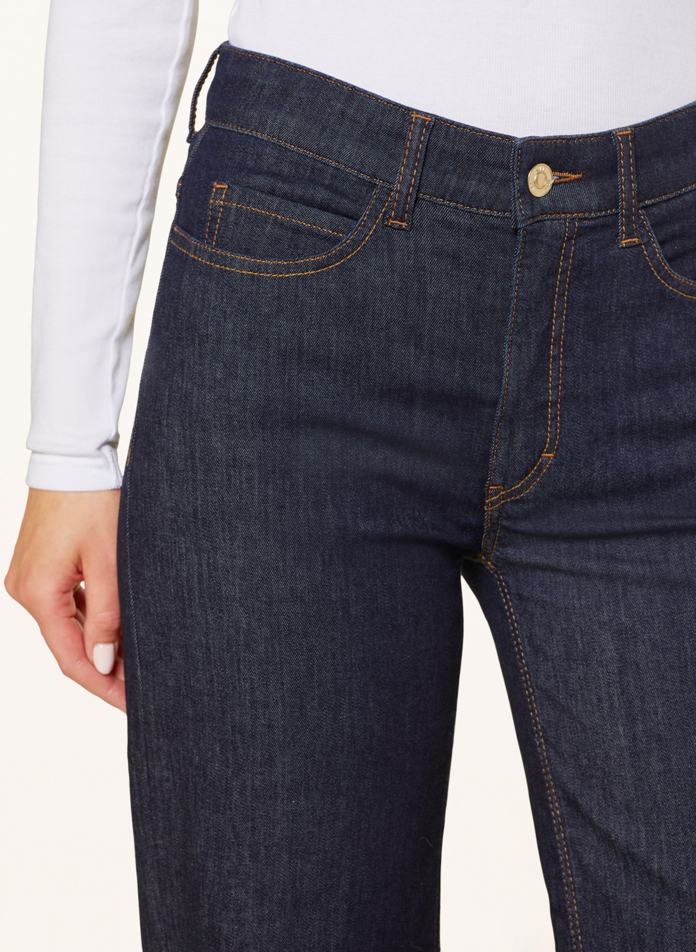MAC Bootcut Jeans WIDE, Farbe: D683 fashion rinsed (Bild 5)