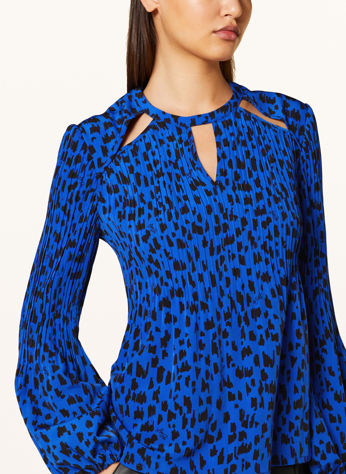 LIU JO Shirt blouse with cut-out and pleats, Color: BLUE/ BLACK (Image 4)