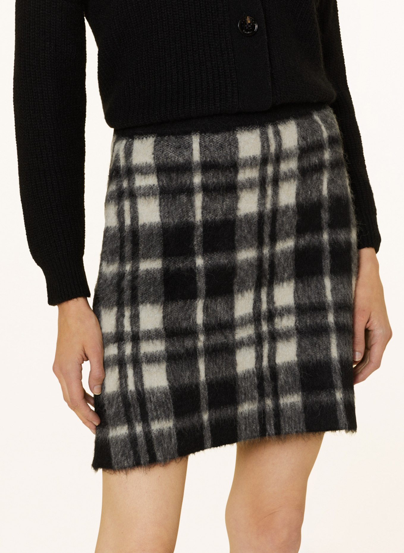 POLO RALPH LAUREN Knit skirt with alpaca, Color: BLACK/ CREAM (Image 4)