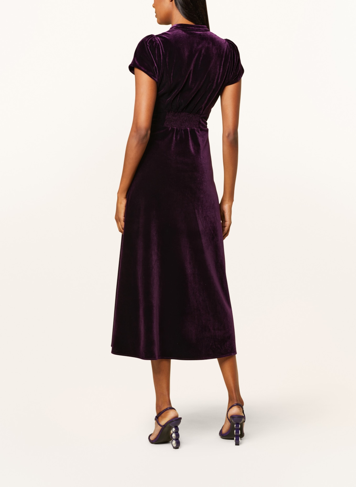 RIANI Sukienka z aksamitu, Kolor: LILA (Obrazek 3)