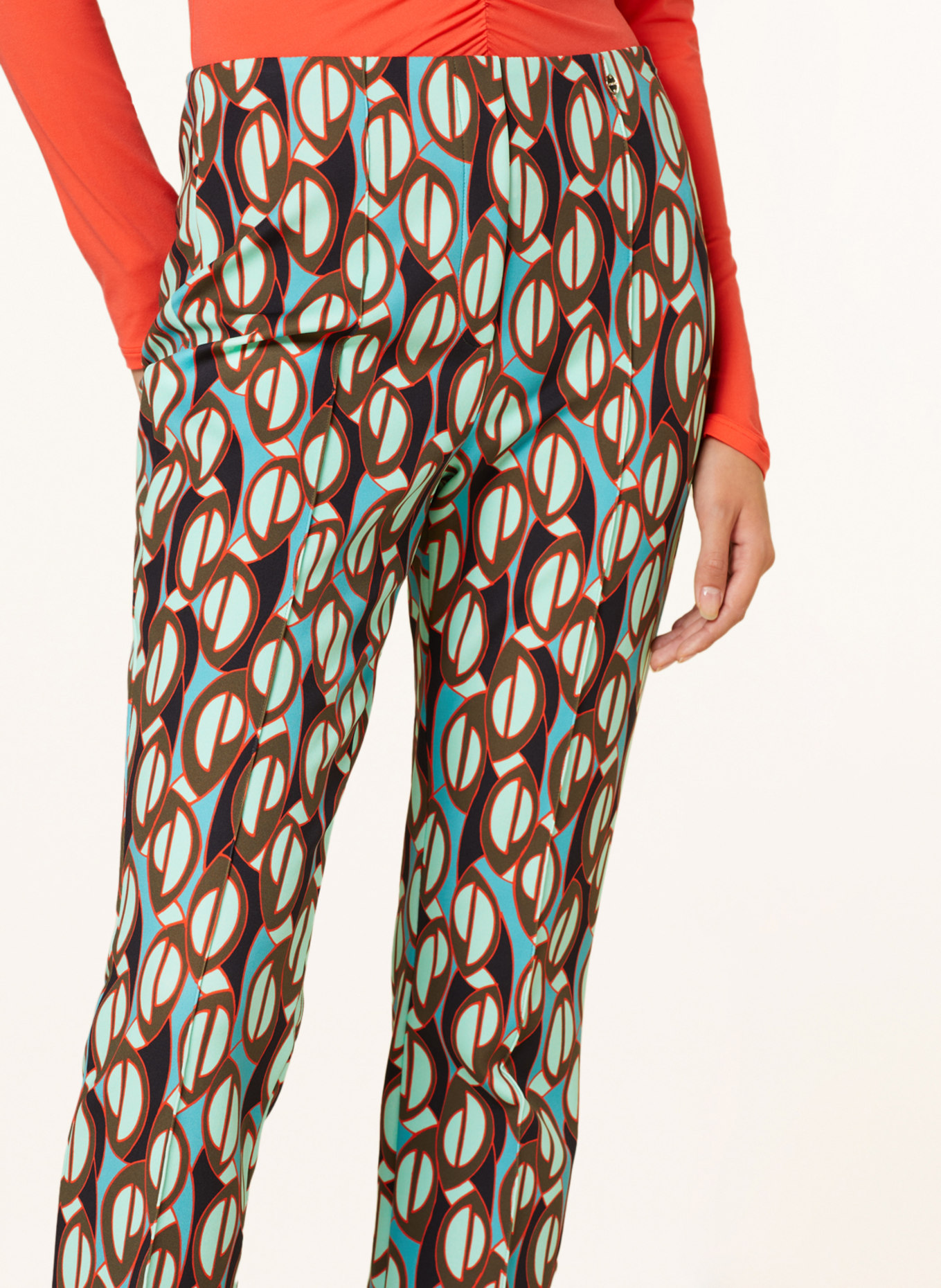 MARC CAIN Trousers FREDERICA, Color: 562 soft malachite (Image 5)