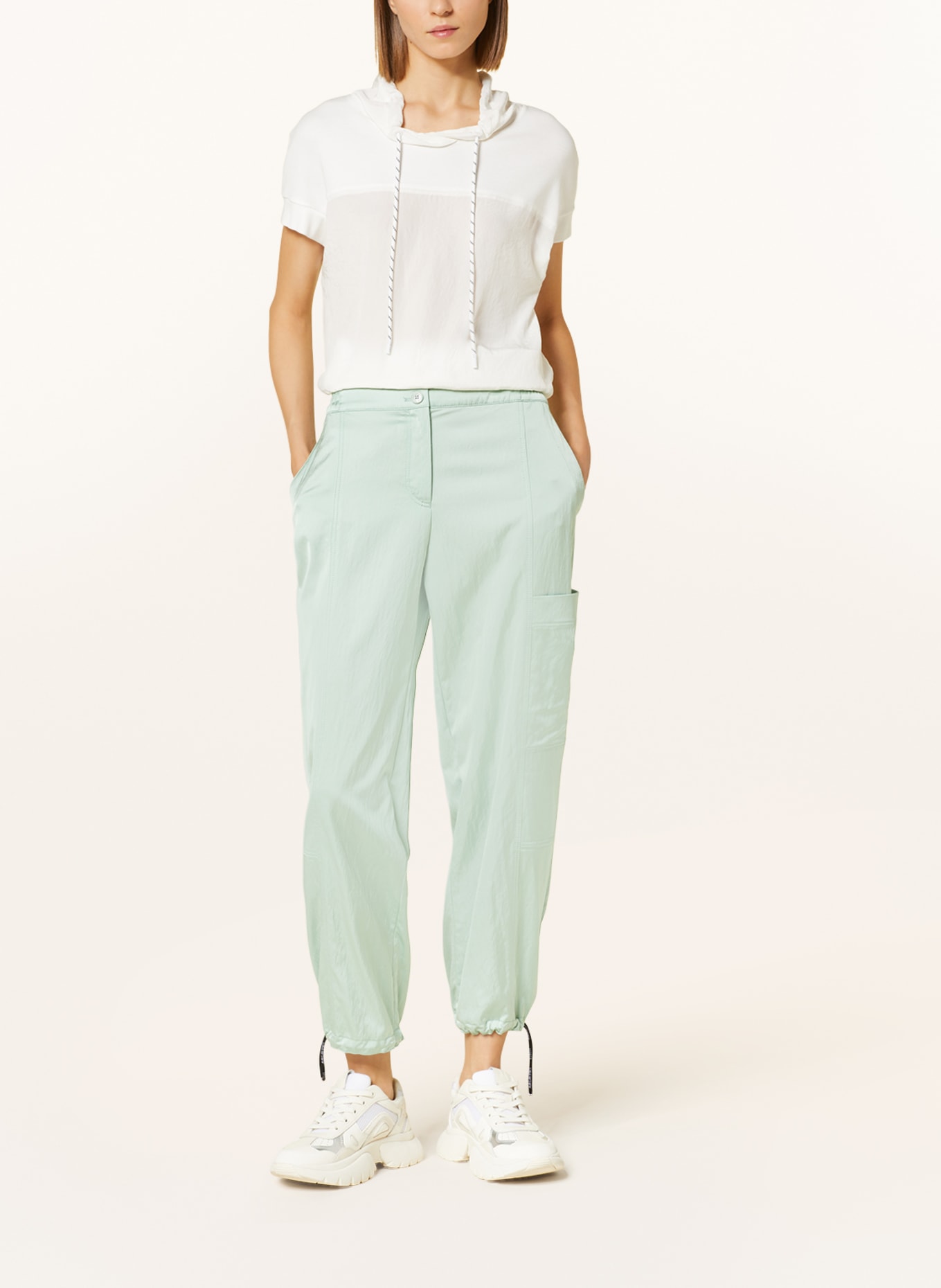 MARC CAIN Cargo pants made of satin, Color: 509 soft sage (Image 2)