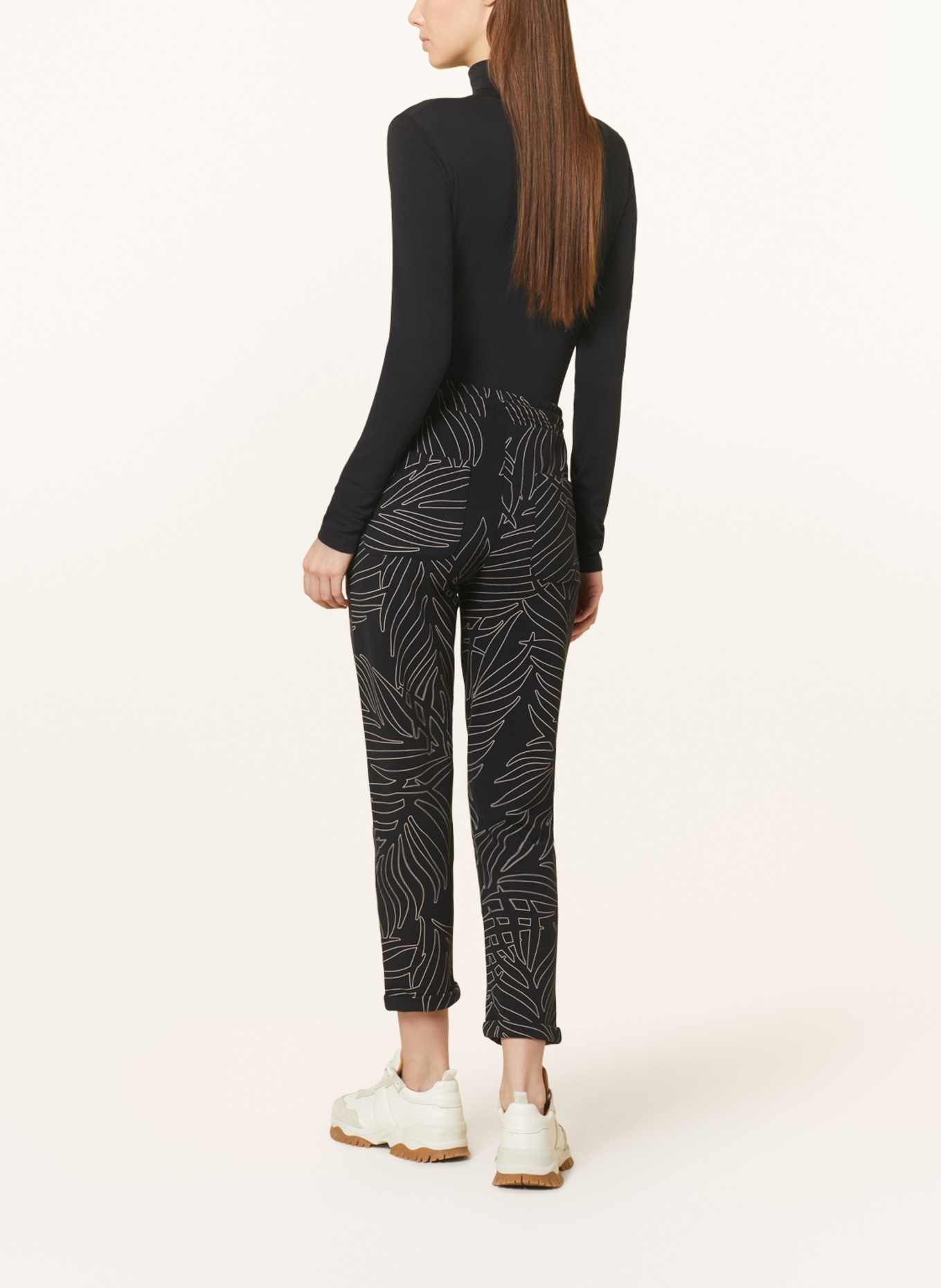 Juvia Sweatpants MARGIE, Color: BLACK/ CREAM (Image 3)