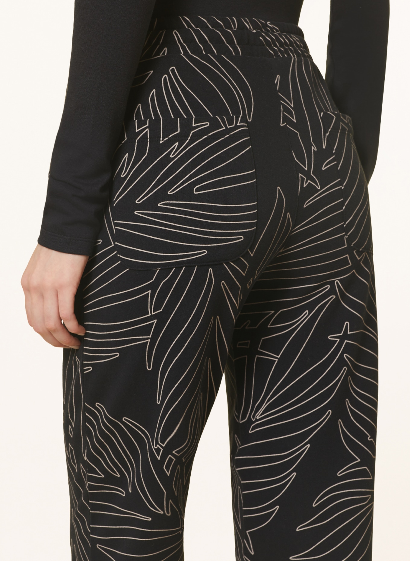 Juvia Sweatpants MARGIE, Color: BLACK/ CREAM (Image 5)