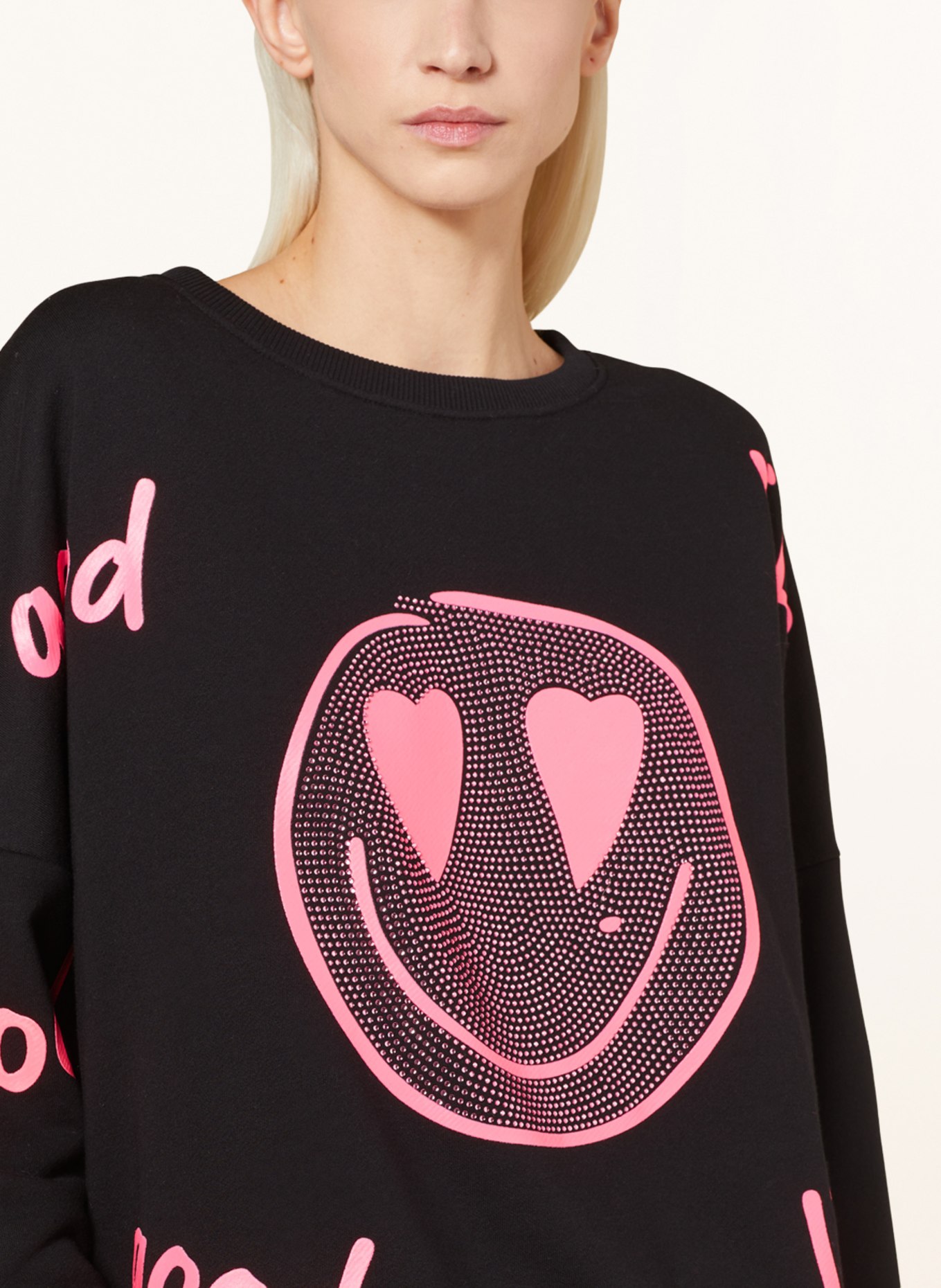 miss goodlife Sweatshirt mit Schmucksteinen, Farbe: SCHWARZ/ PINK (Bild 4)