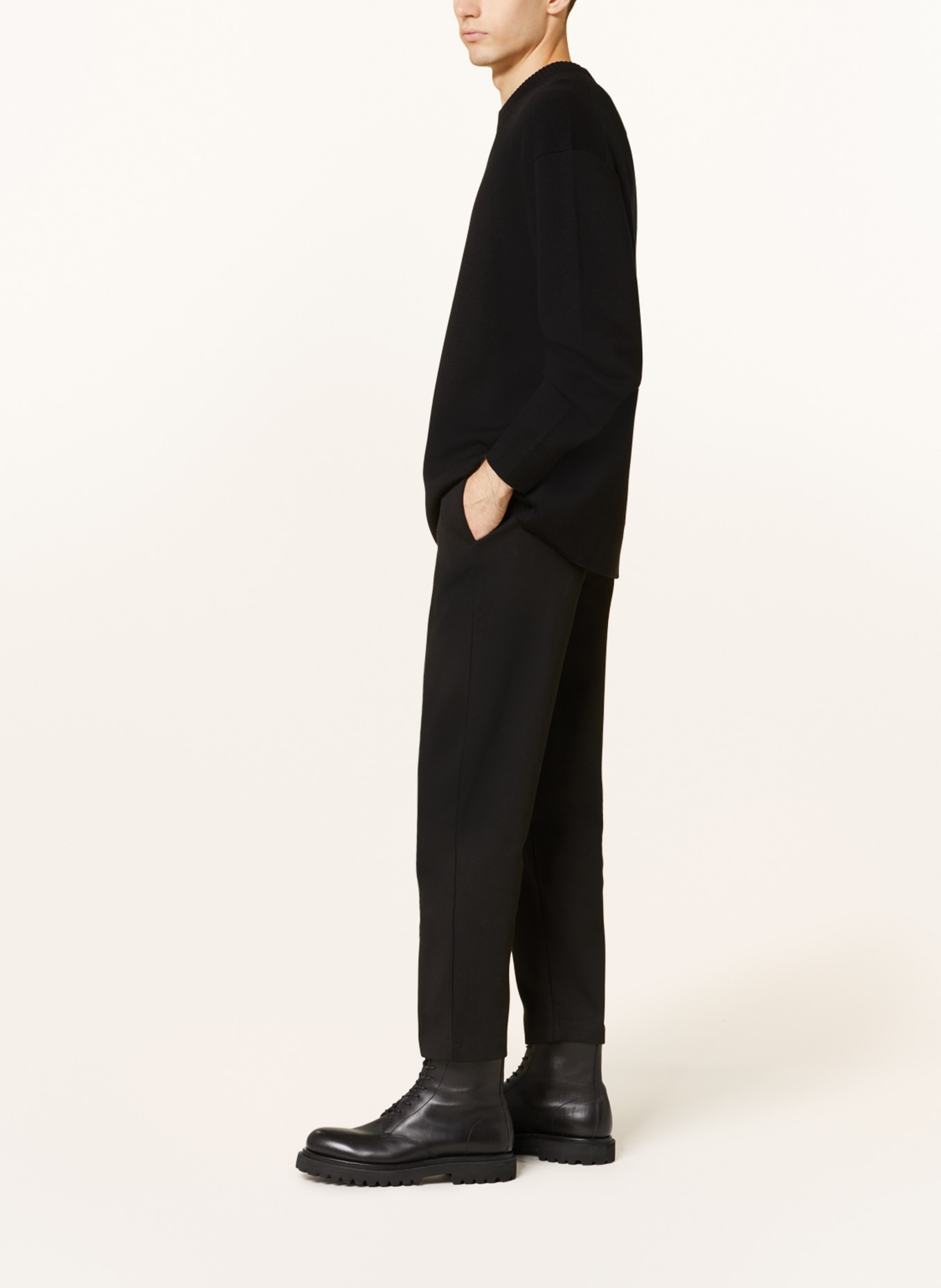 COS Jersey pants tapered fit, Color: BLACK (Image 4)
