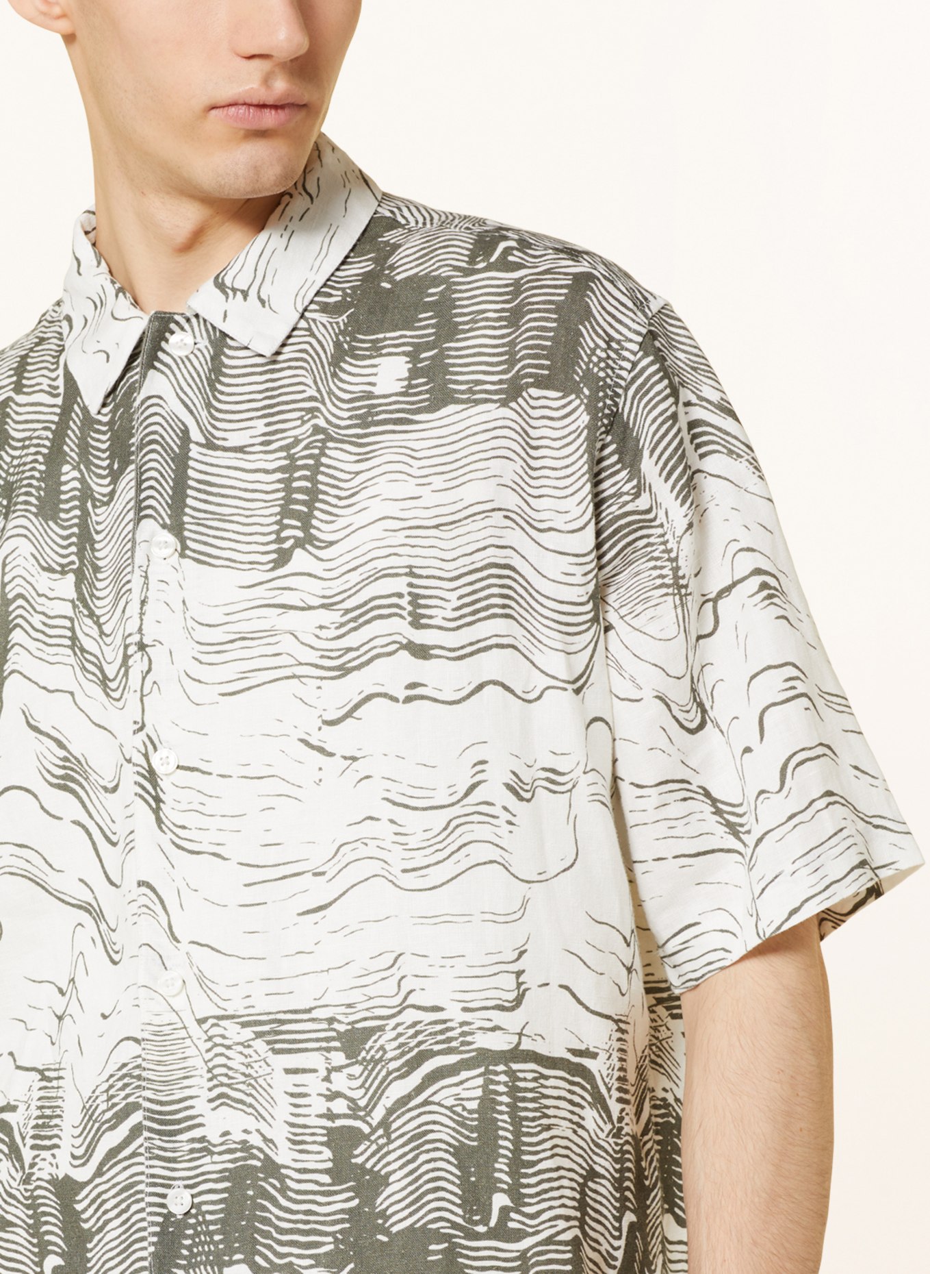 SAMSØE  SAMSØE Short sleeve shirt SAAYO comfort fit in linen, Color: WHITE/ KHAKI (Image 4)