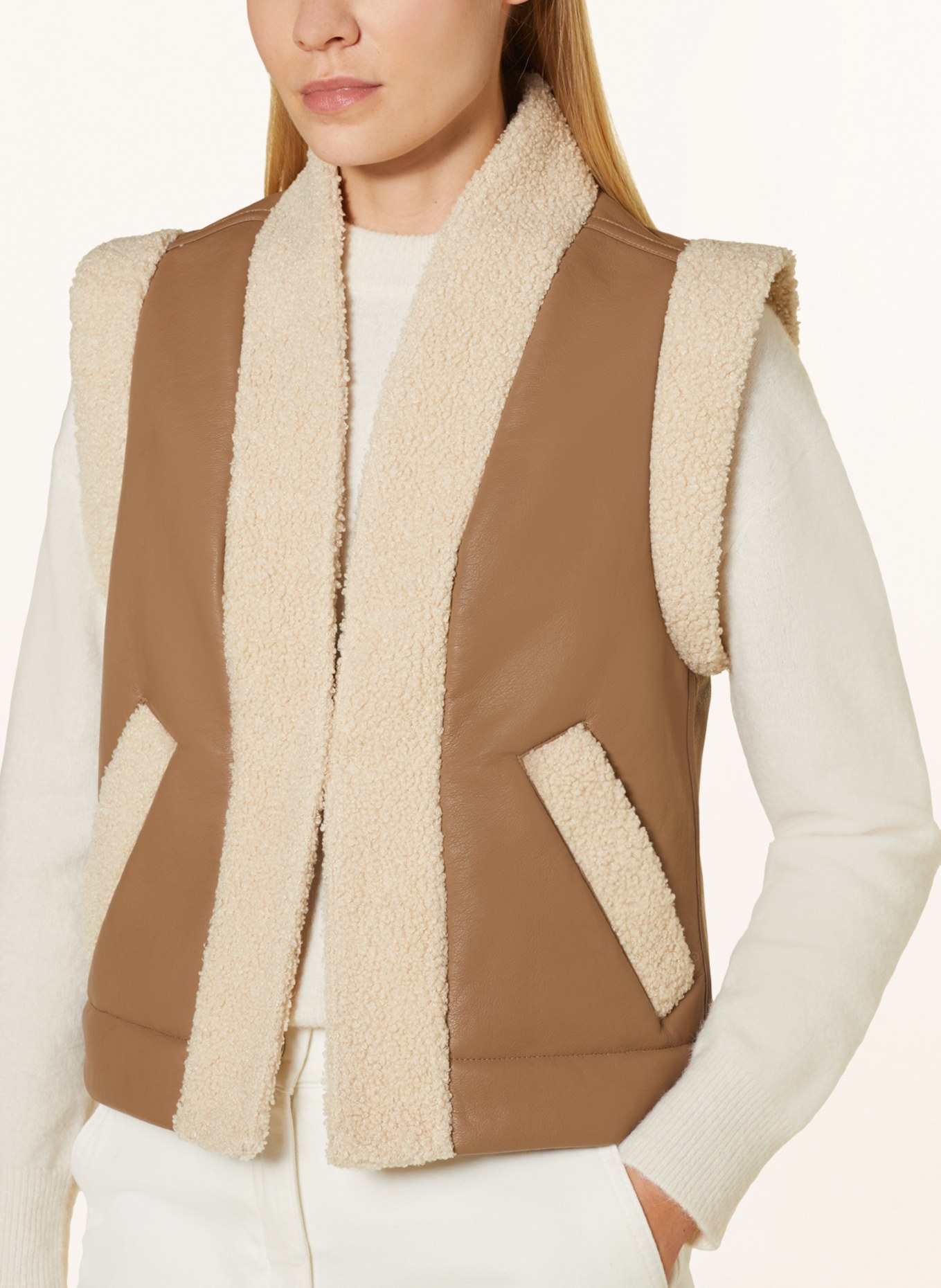 OPUS Vest WARENI in leather look with teddy, Color: DARK BROWN (Image 4)