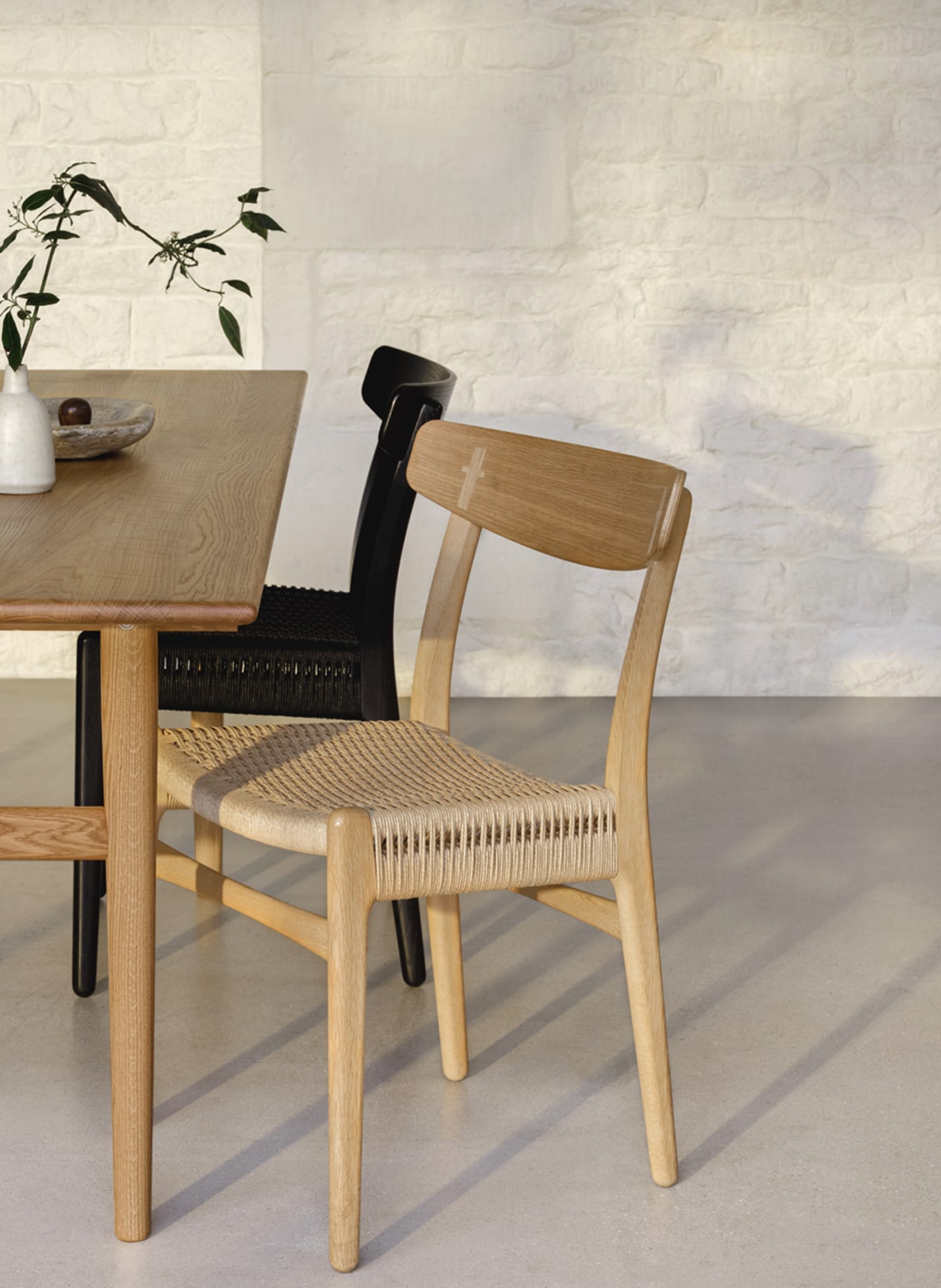 CARL HANSEN AND SØN Stuhl CH23: HELLBRAUN