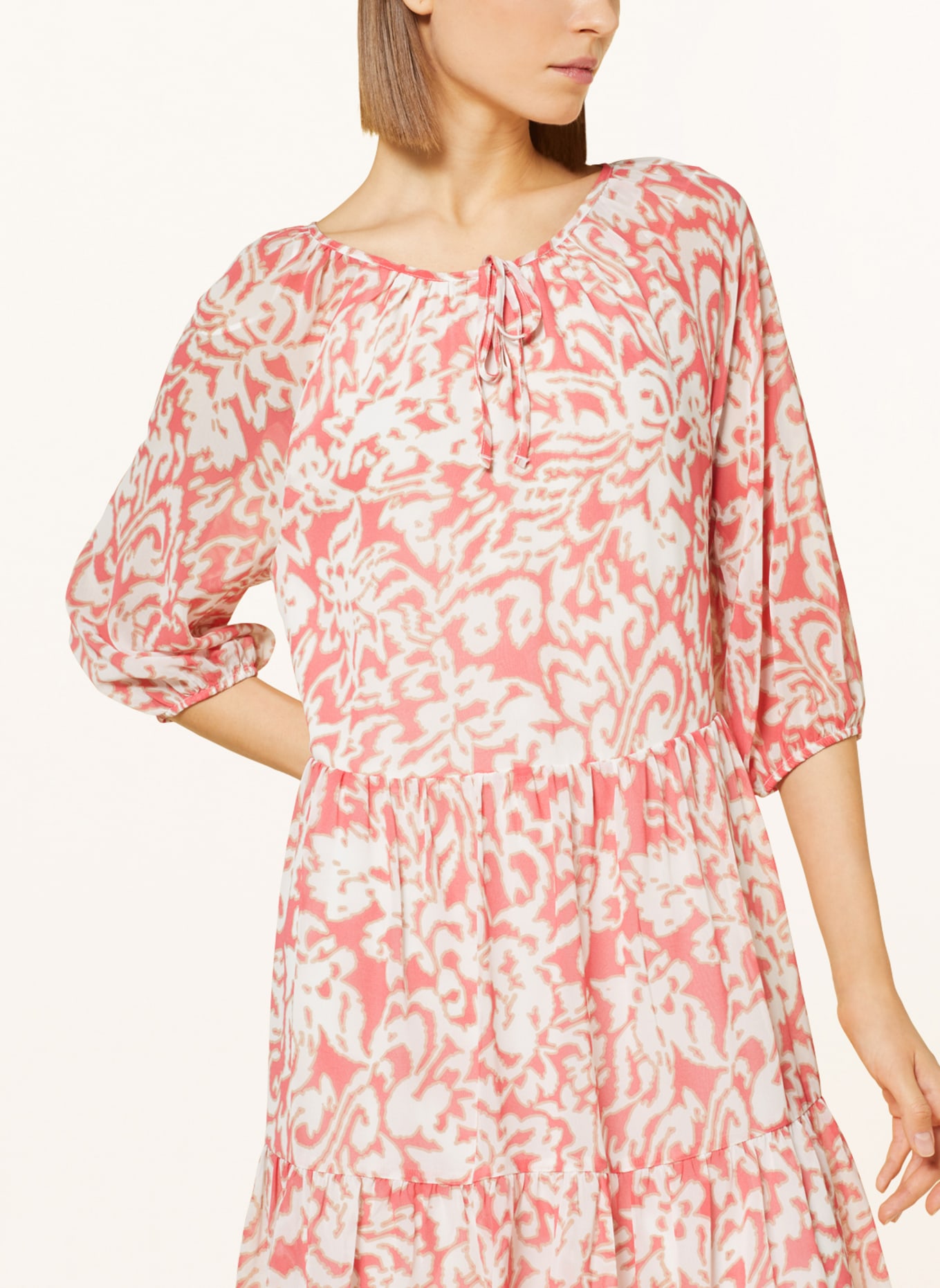 comma Dress with 3/4 sleeves, Color: SALMON/ WHITE/ BEIGE (Image 4)
