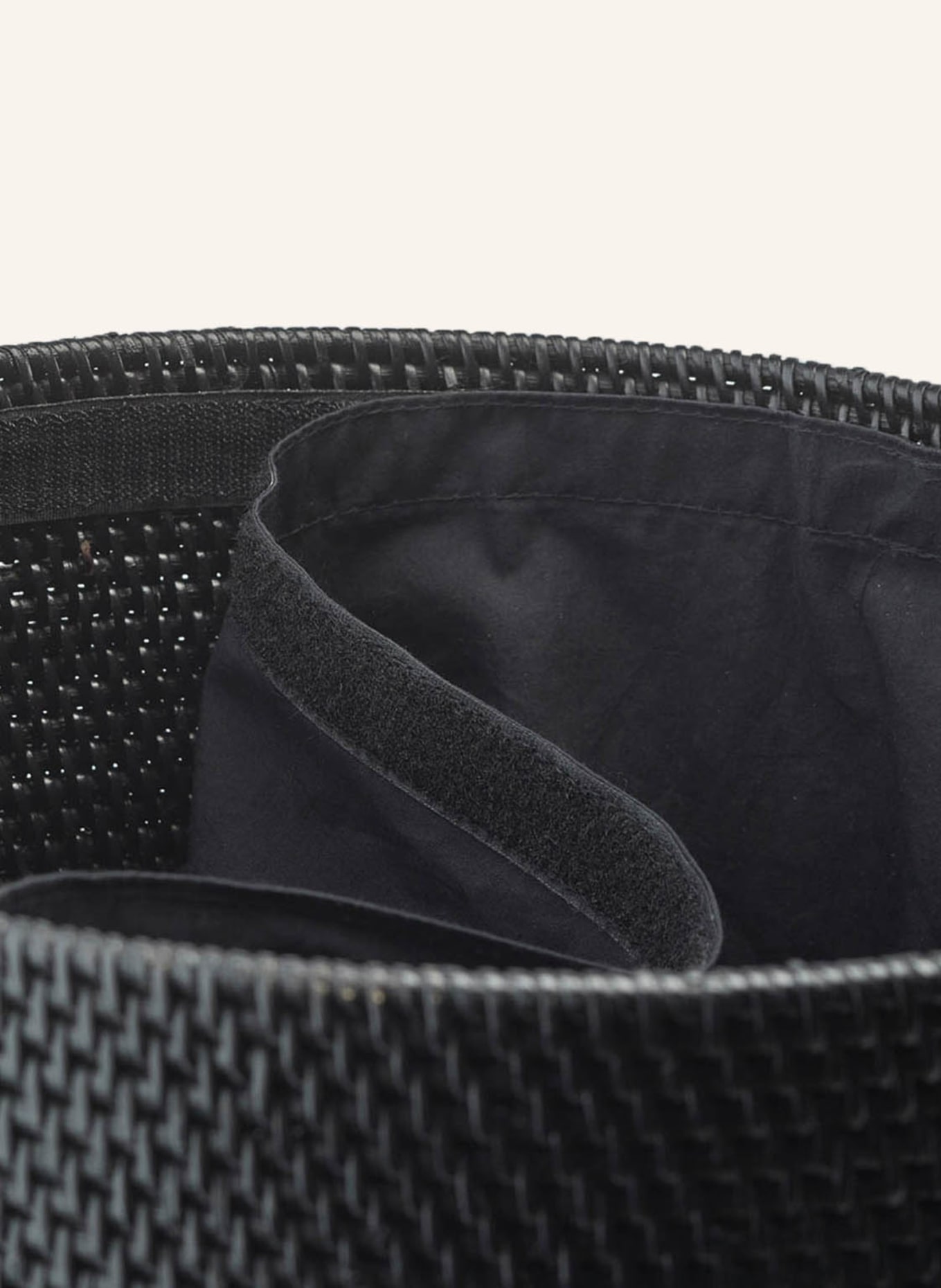 AQUANOVA Wäschekorb CINO: SCHWARZ