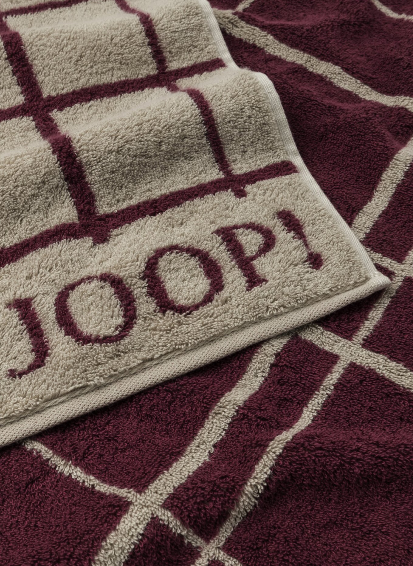 JOOP! Guest towel SELECT LAYER, Color: 32 ROUGE (Image 2)