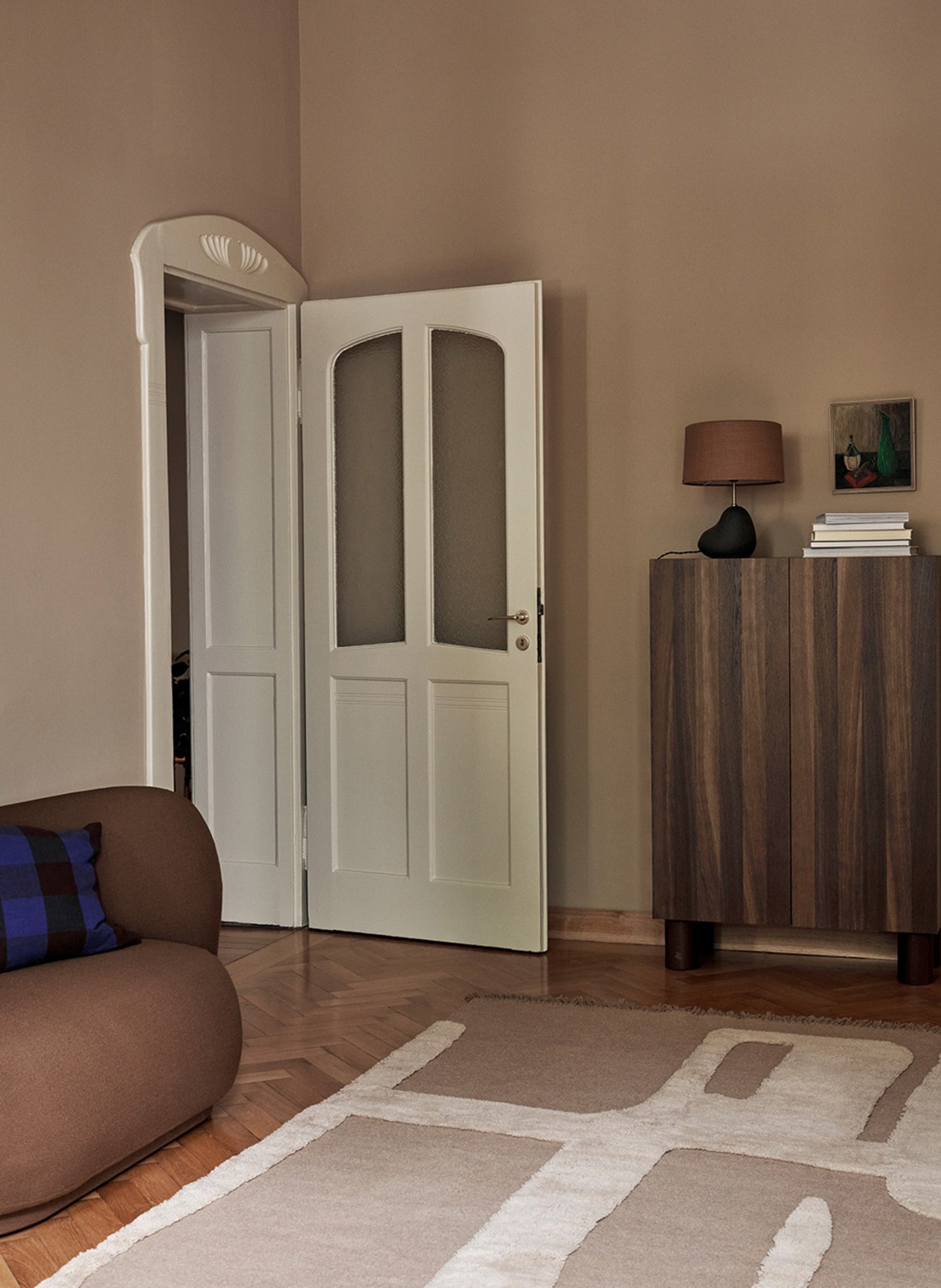 Ferm LIVING Úložná skříň POST: HNĚDÁ