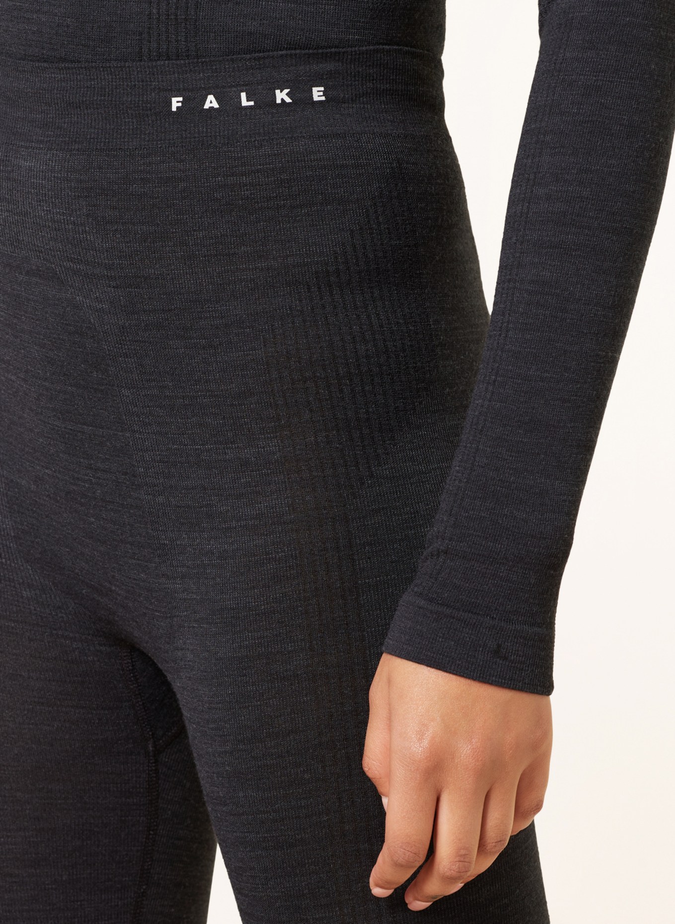 FALKE Funkční spodní kalhoty WOOL-TECH se zkrácenými nohavicemi, Barva: TMAVĚ ŠEDÁ (Obrázek 5)