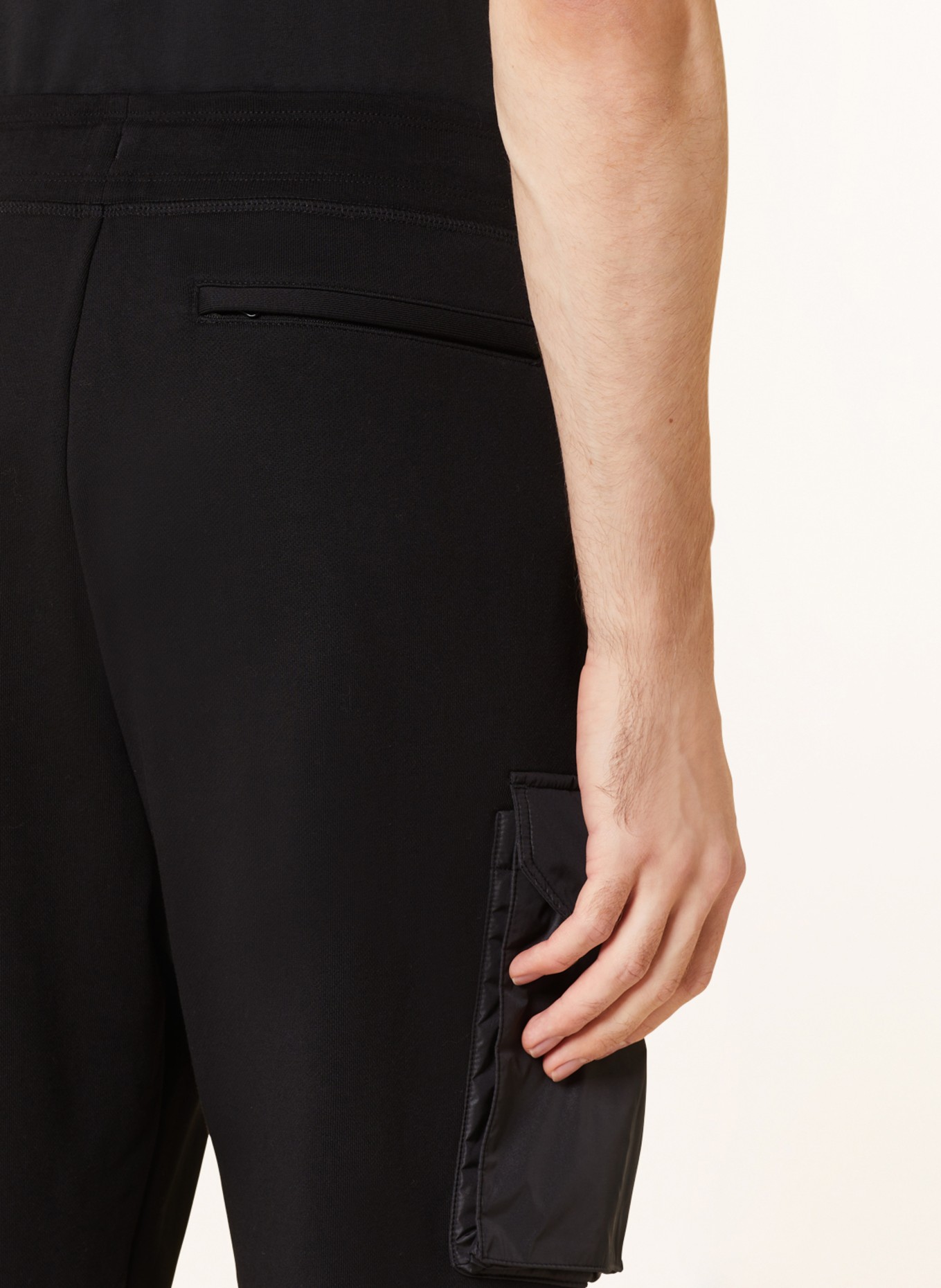 CANADA GOOSE Sweatpants HURON, Color: BLACK (Image 6)