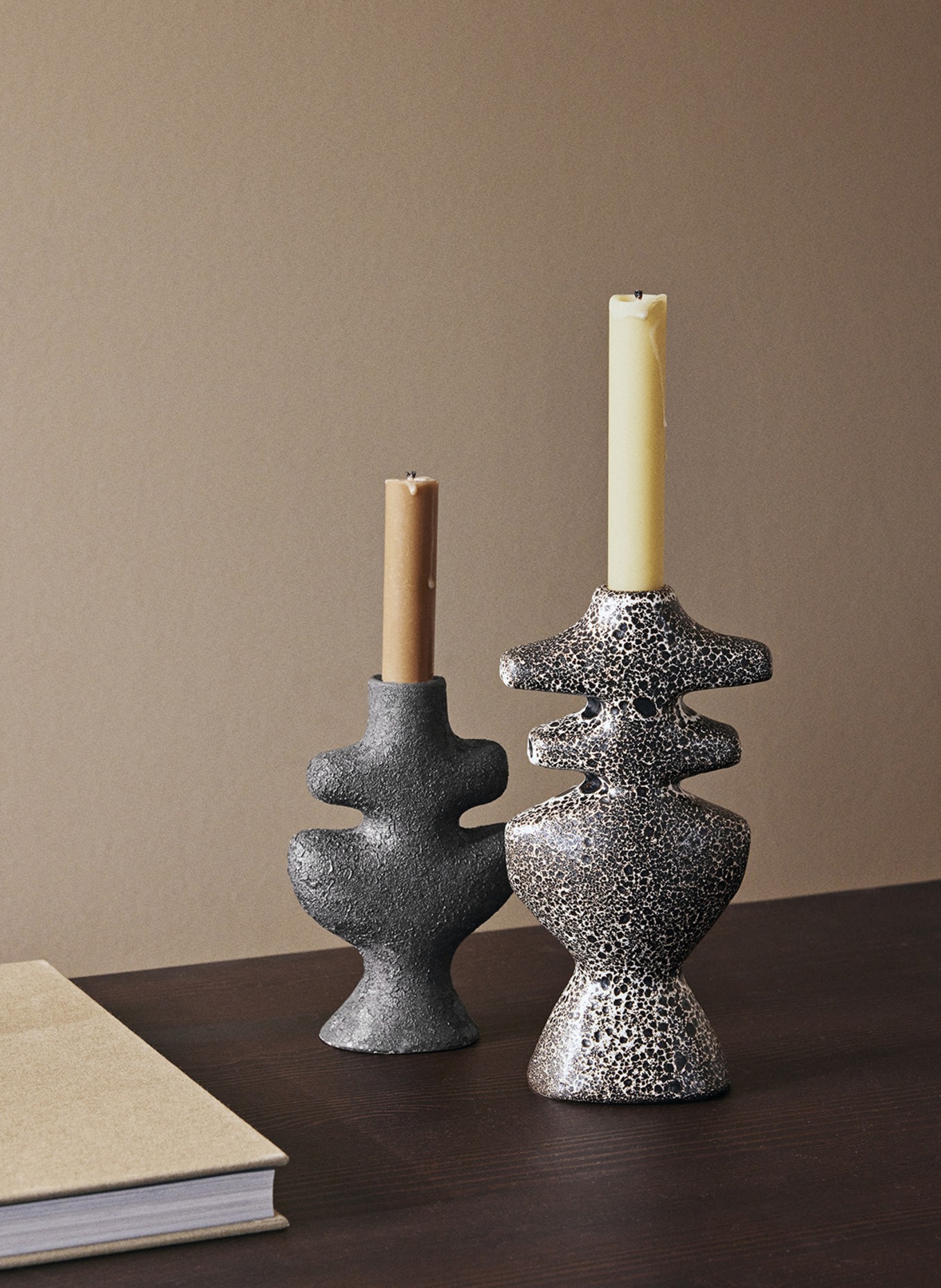 Ferm LIVING Candleholder YARA SMALL, Color: DARK GRAY (Image 3)