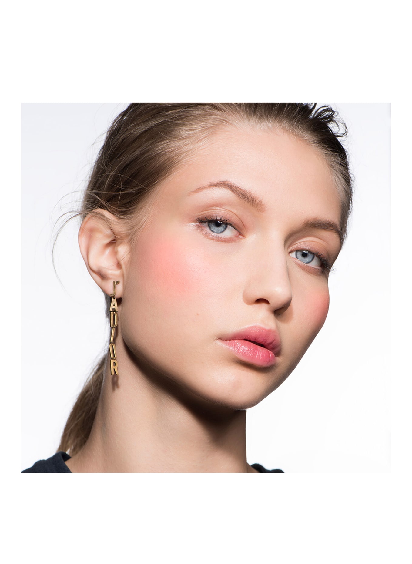 DIOR ROUGE BLUSH: 028 ACTRICE