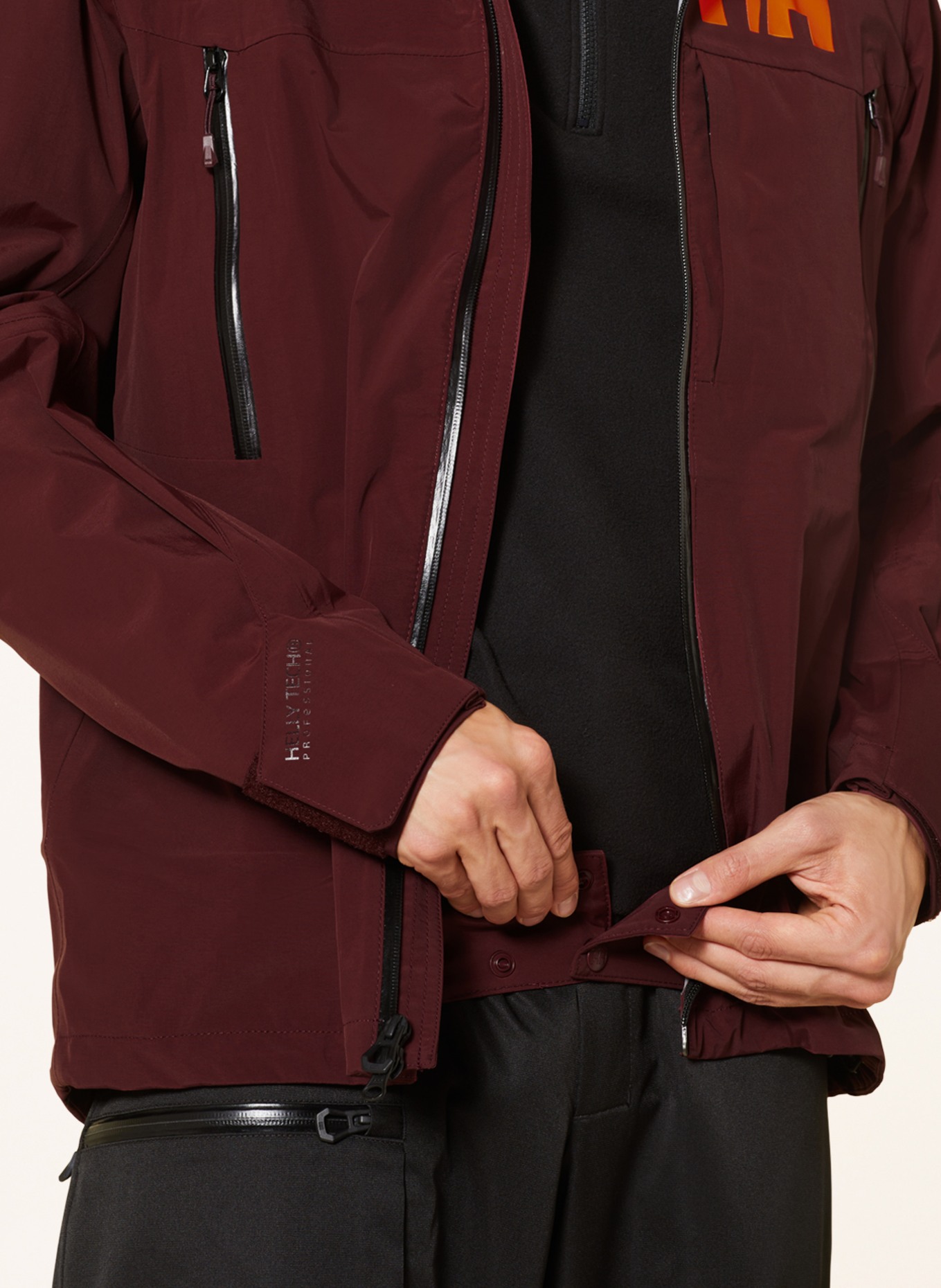 Red helly hansen ski jacket on sale