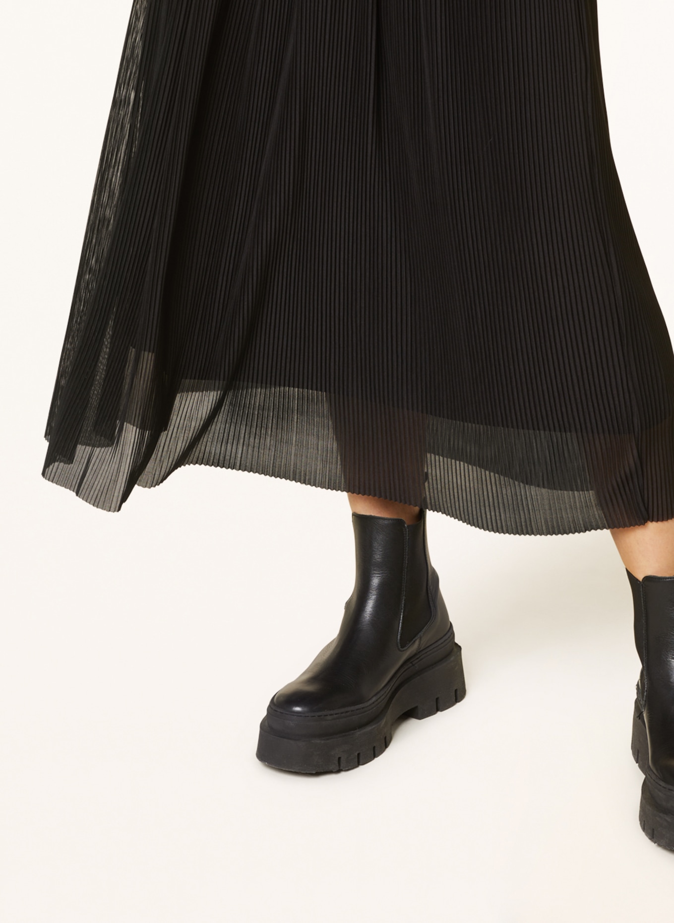 BETTY&CO Pleated skirt, Color: BLACK (Image 4)