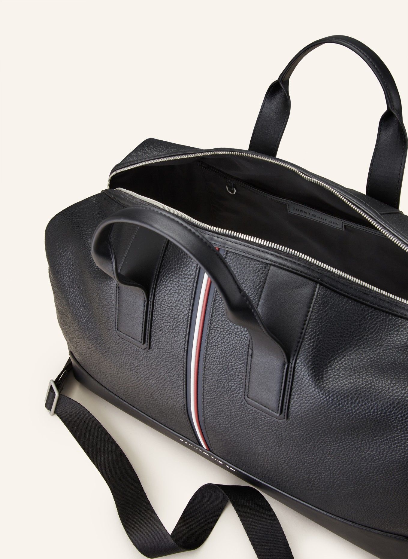 TOMMY HILFIGER Travel bag 24.5 l, Color: BLACK (Image 3)