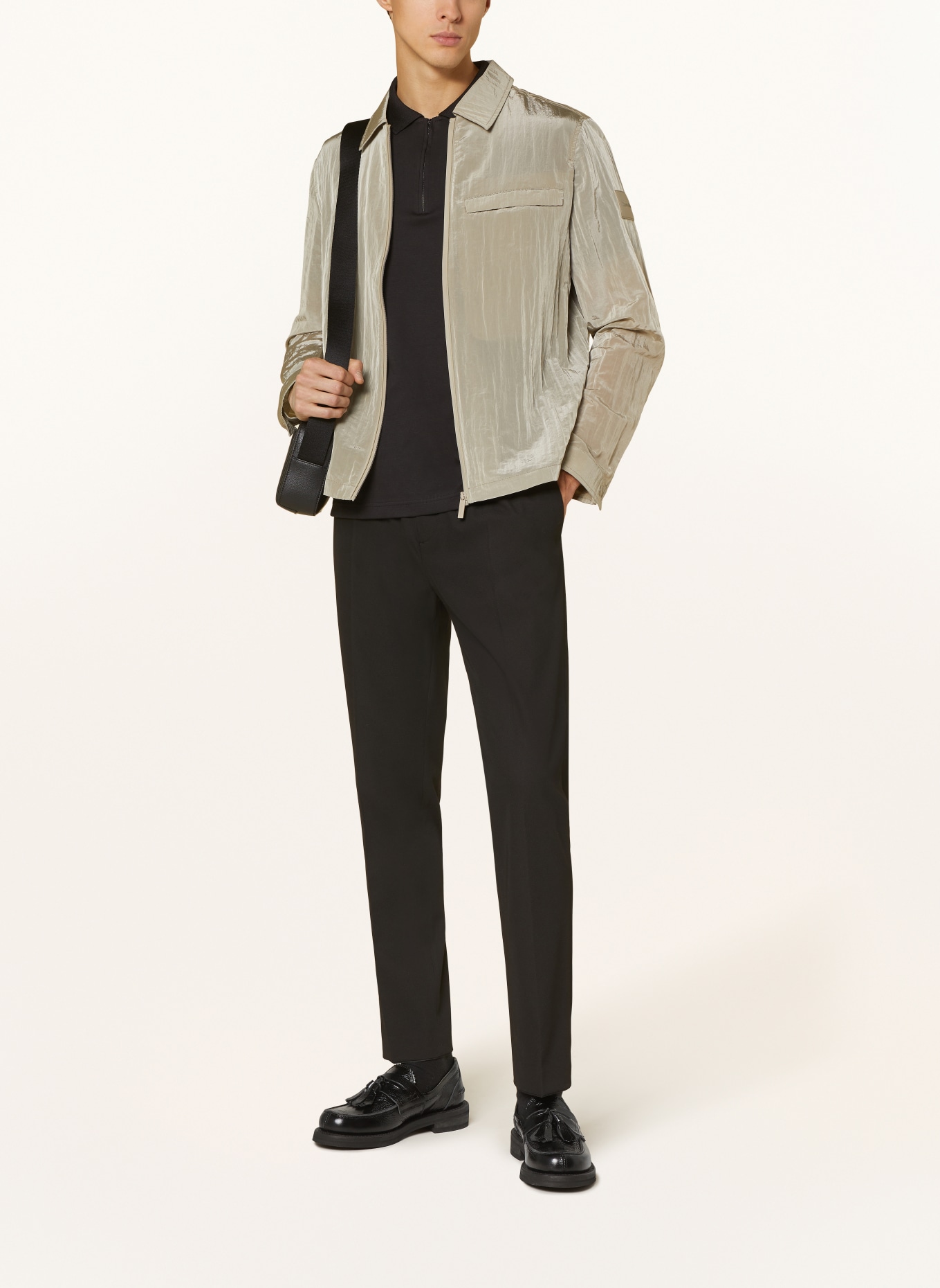Calvin Klein Chino Regular Fit, Farbe: SCHWARZ (Bild 2)
