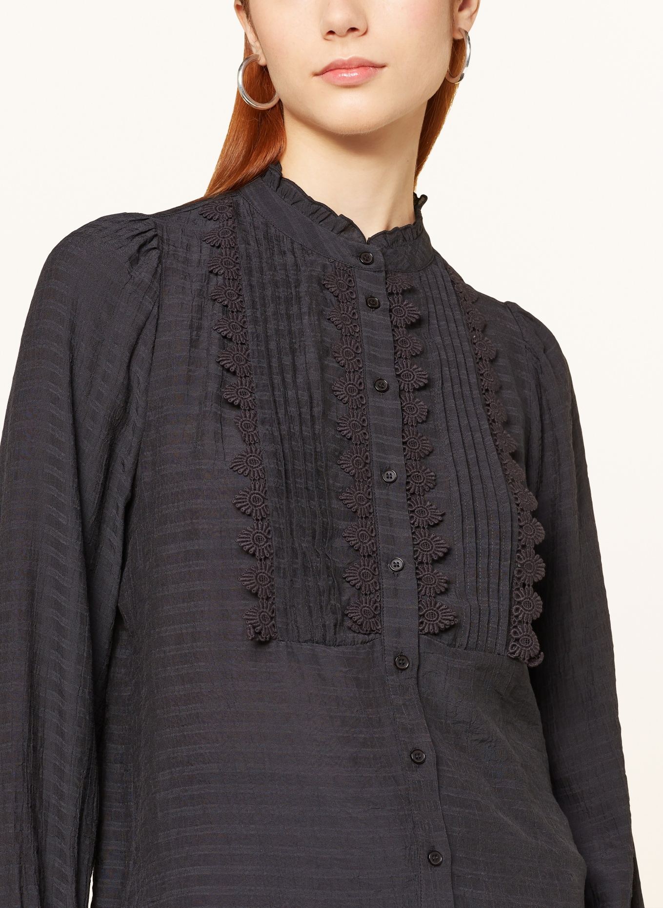 lollys laundry Shirt blouse ARIELLL with lace and ruffles, Color: BLACK (Image 4)