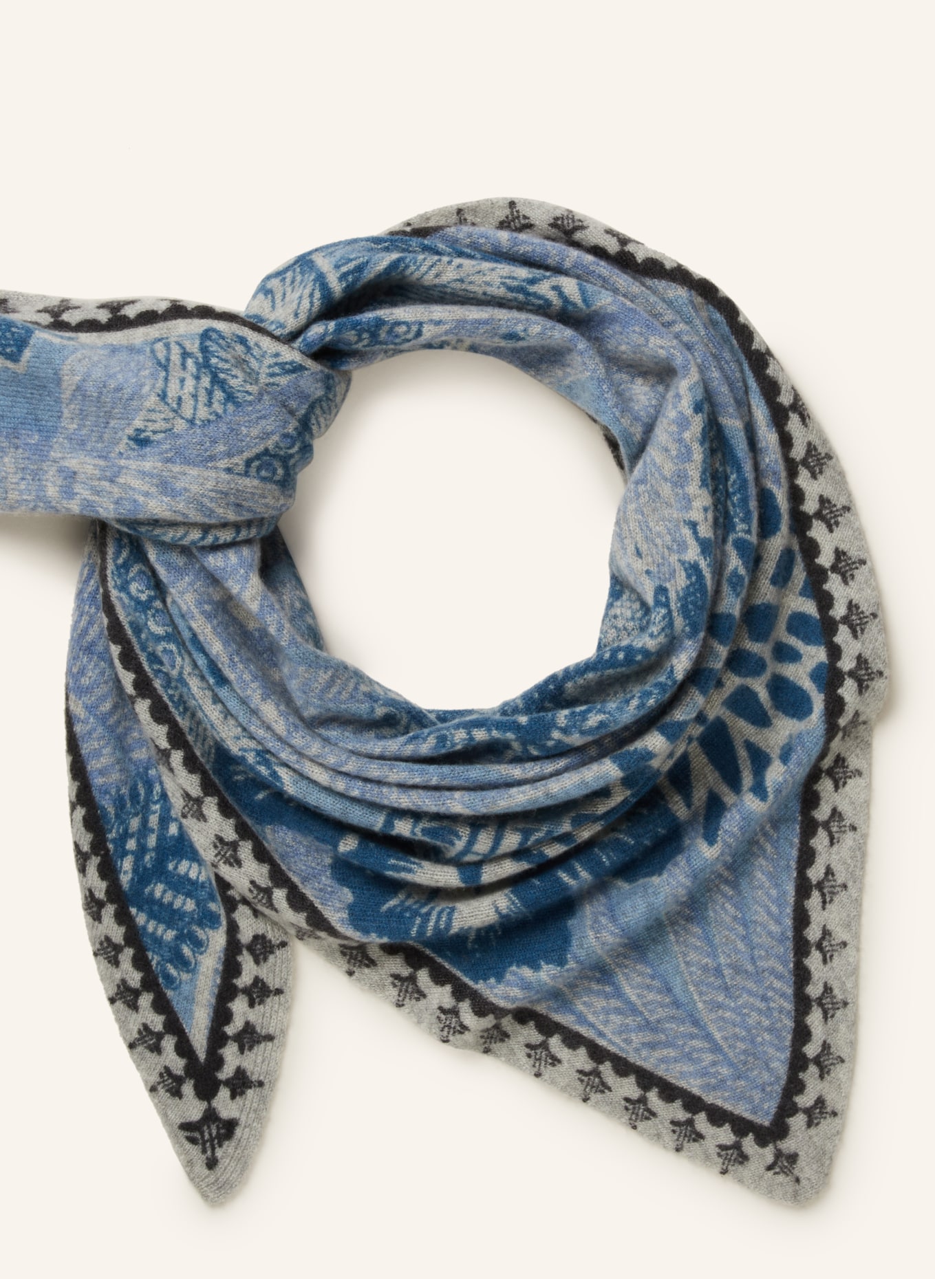friendly hunting Triangular scarf in cashmere, Color: BLUE/ LIGHT GRAY/ BLACK (Image 2)