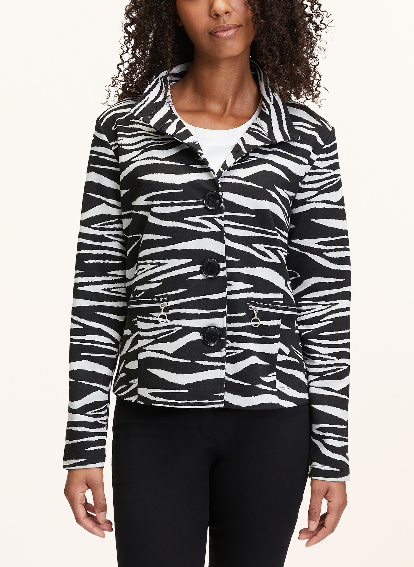Betty Barclay Jersey jacket with decorative gems, Color: BLACK/ WHITE (Image 4)